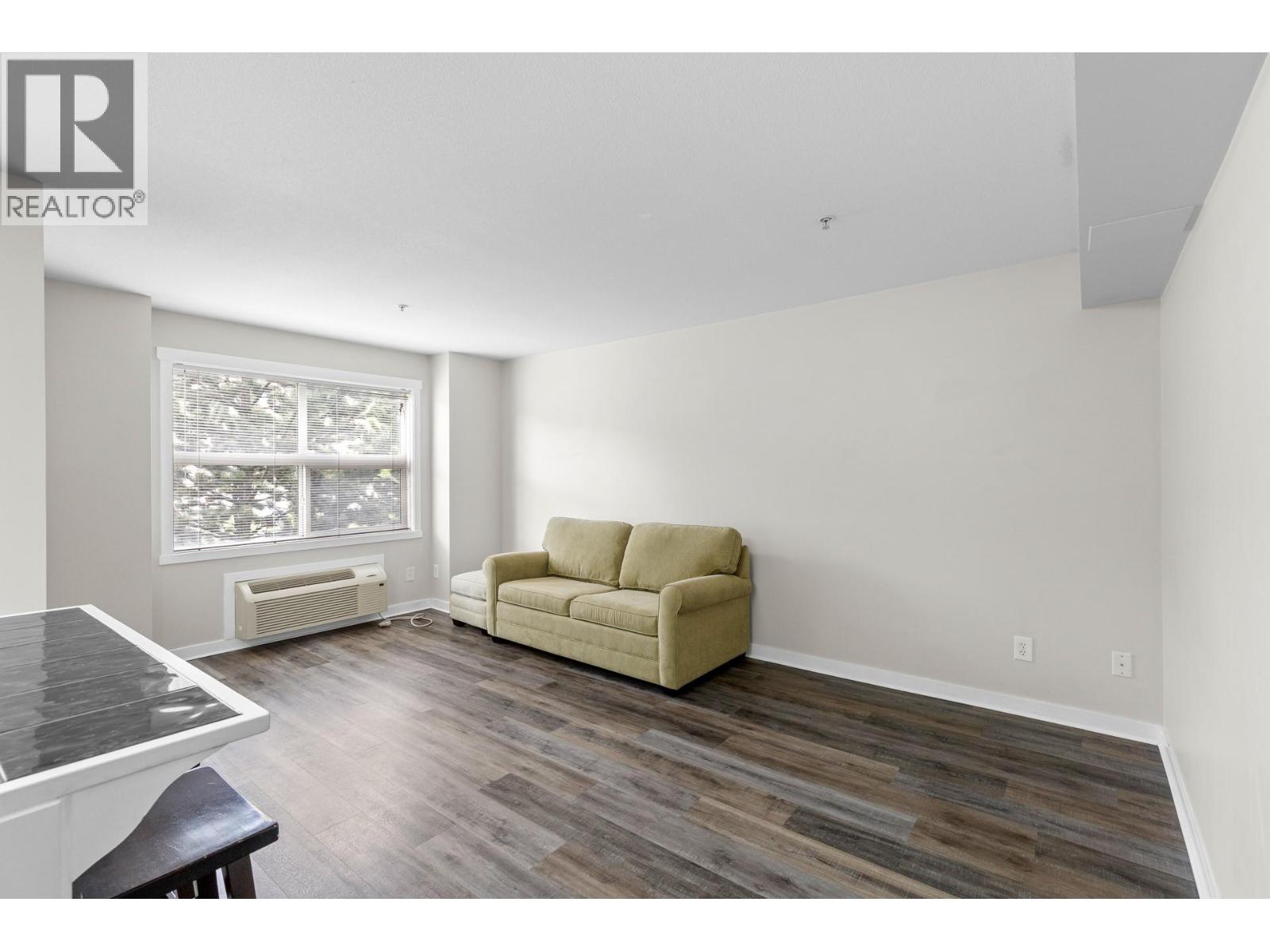 1475 Glenmore Road N Unit# 105A
