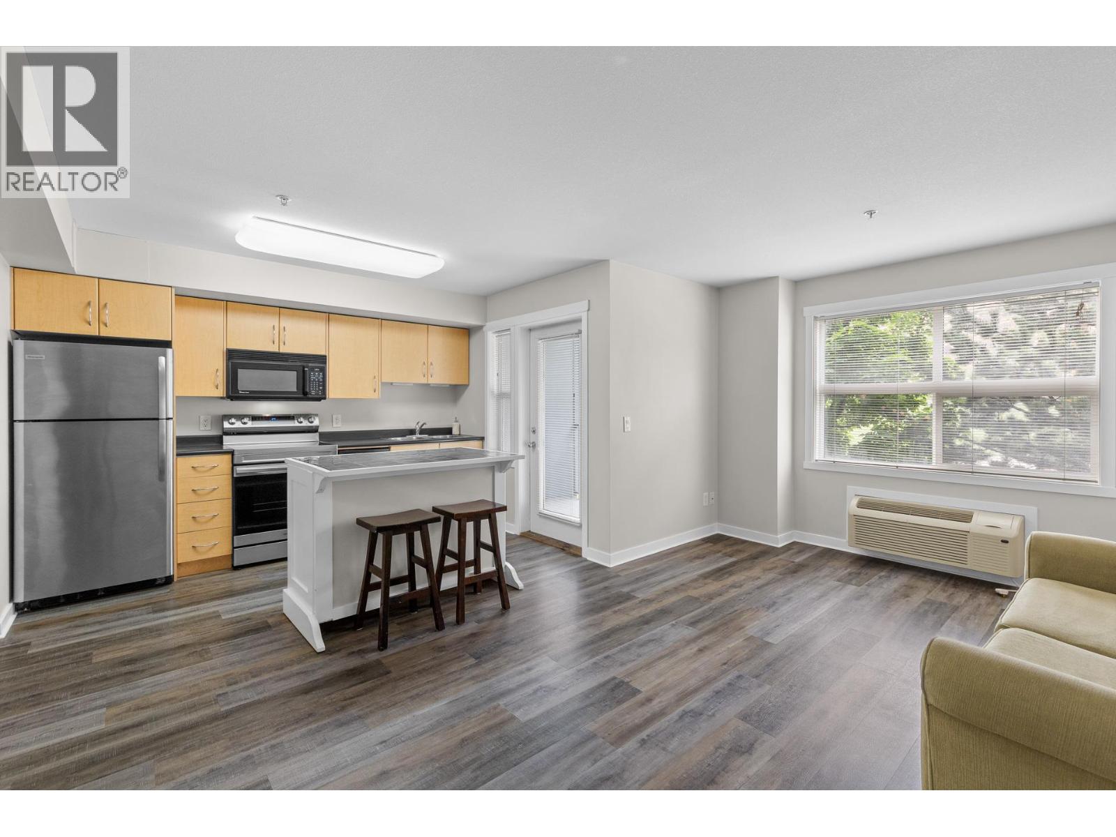 1475 Glenmore Road N Unit# 105A