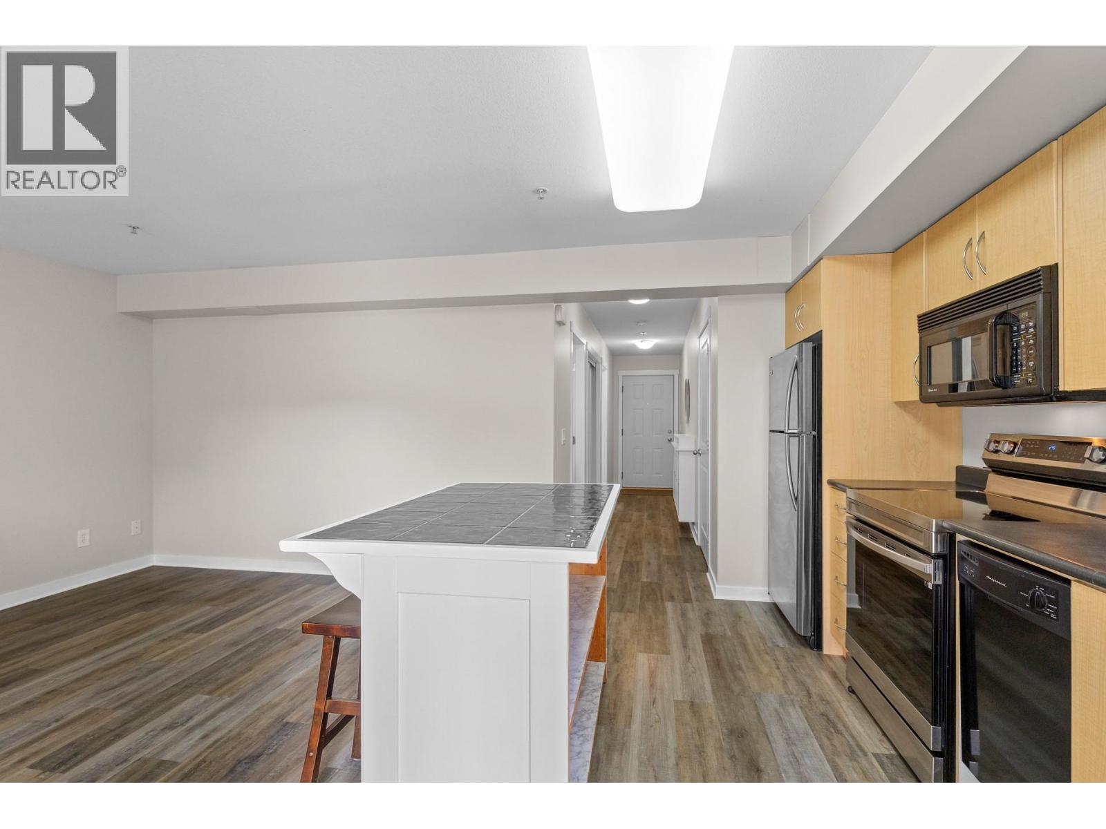 1475 Glenmore Road N Unit# 105A