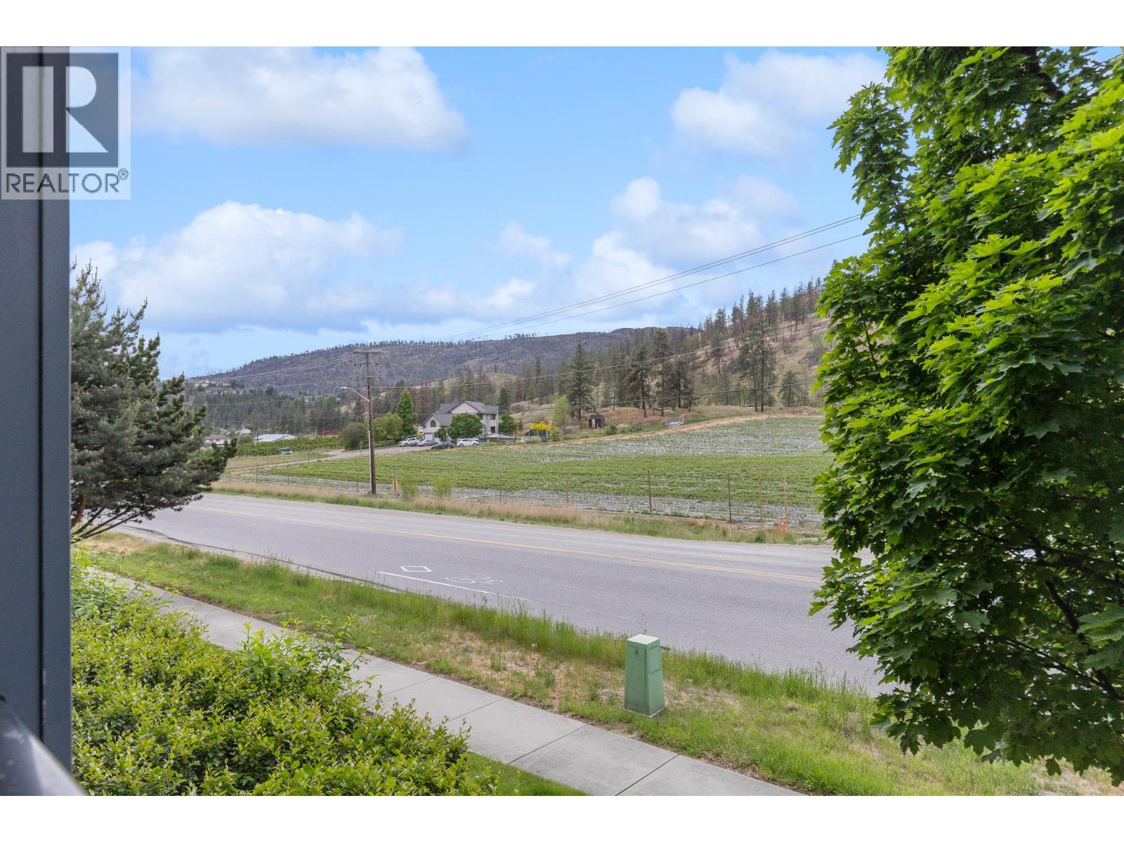 1475 Glenmore Road N Unit# 105A