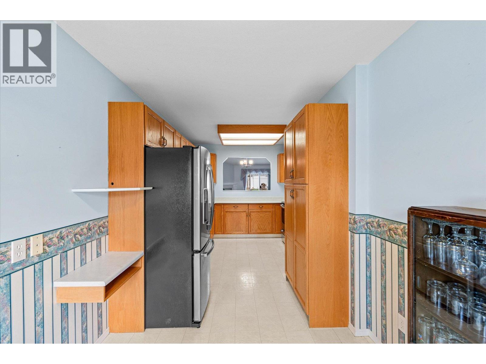 1874 Parkview Crescent Unit# 17