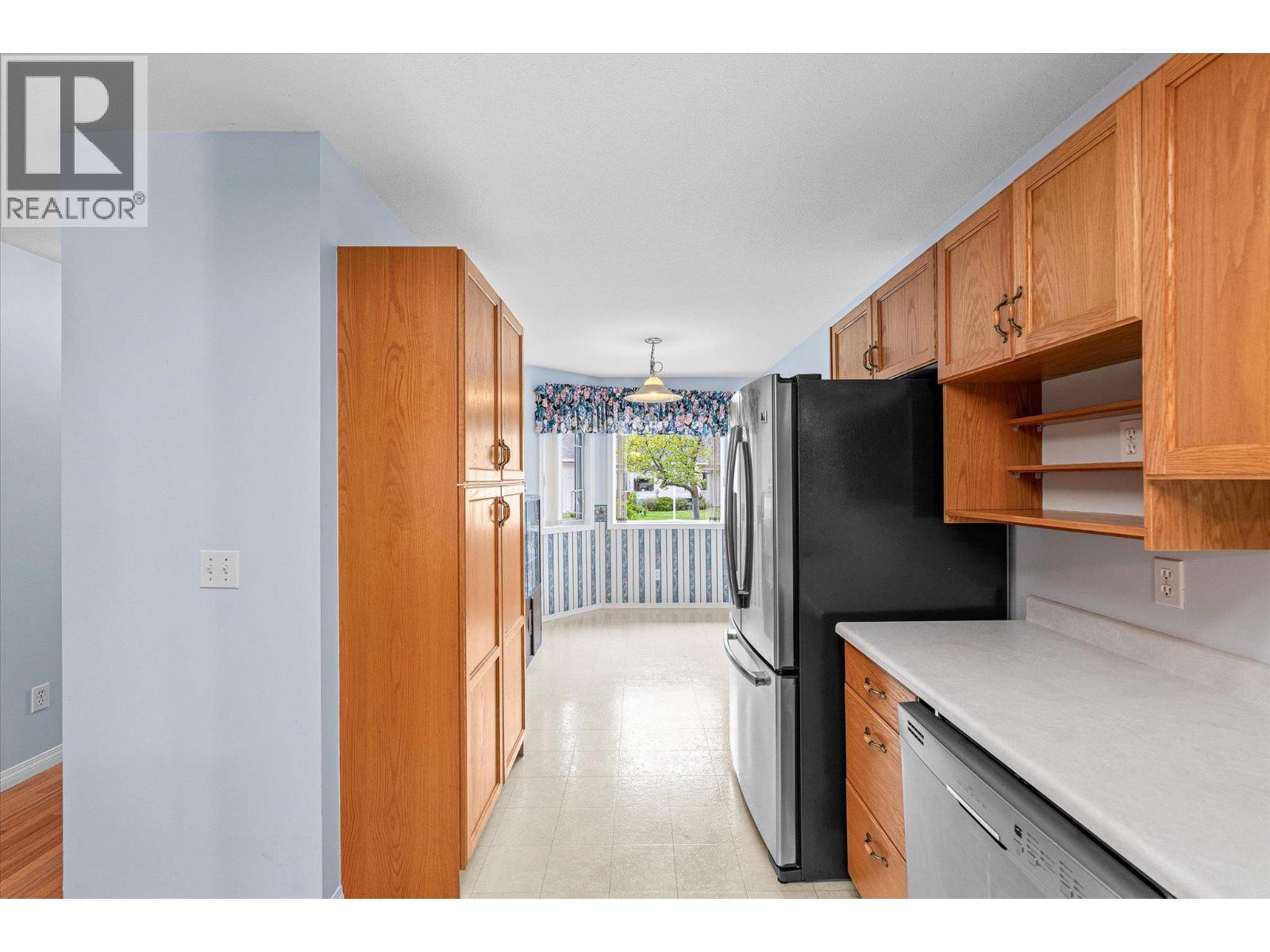 1874 Parkview Crescent Unit# 17