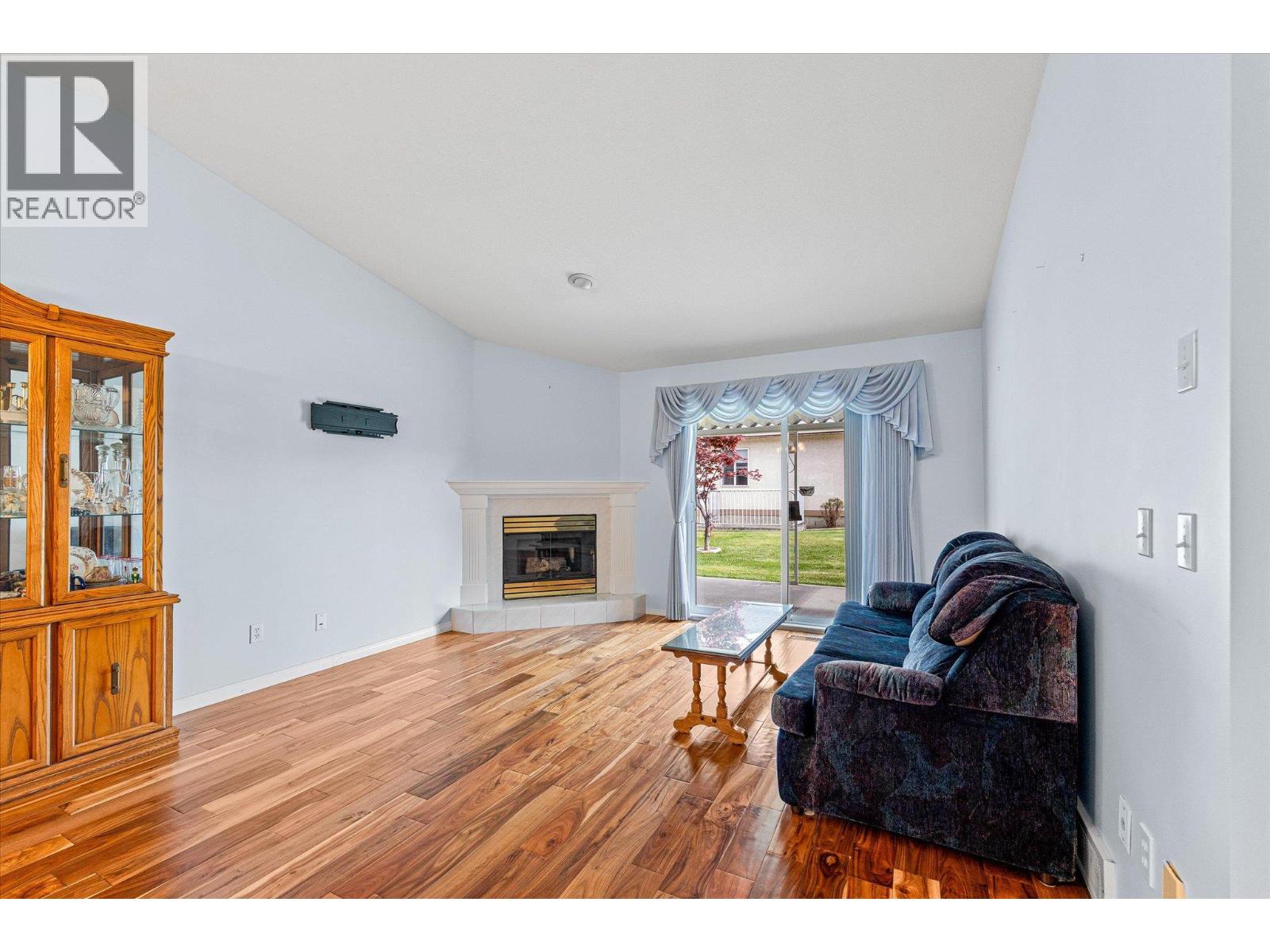 1874 Parkview Crescent Unit# 17