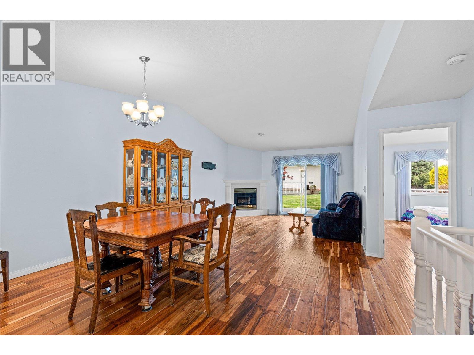 1874 Parkview Crescent Unit# 17