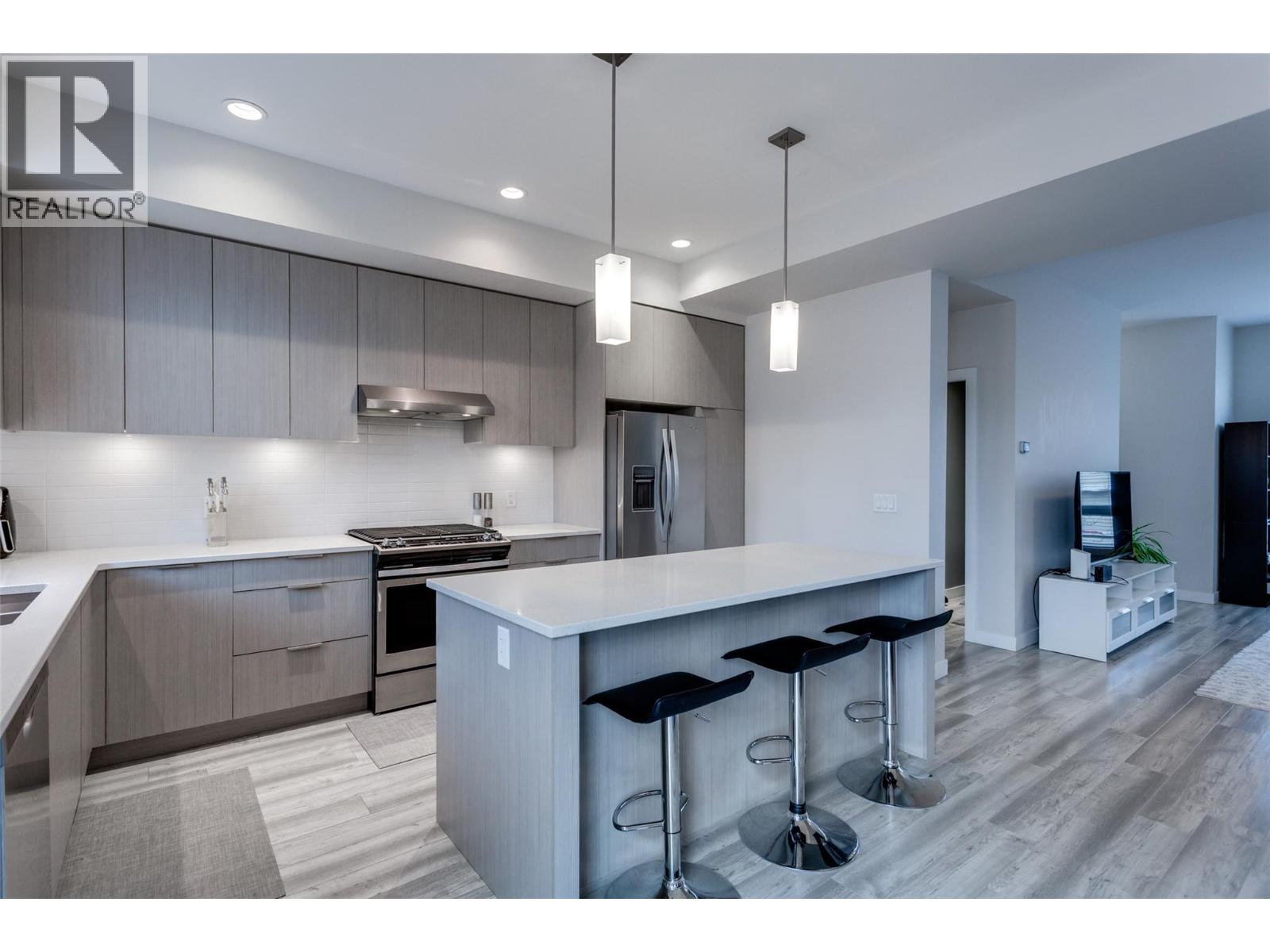 170 Celano Crescent Unit# 4