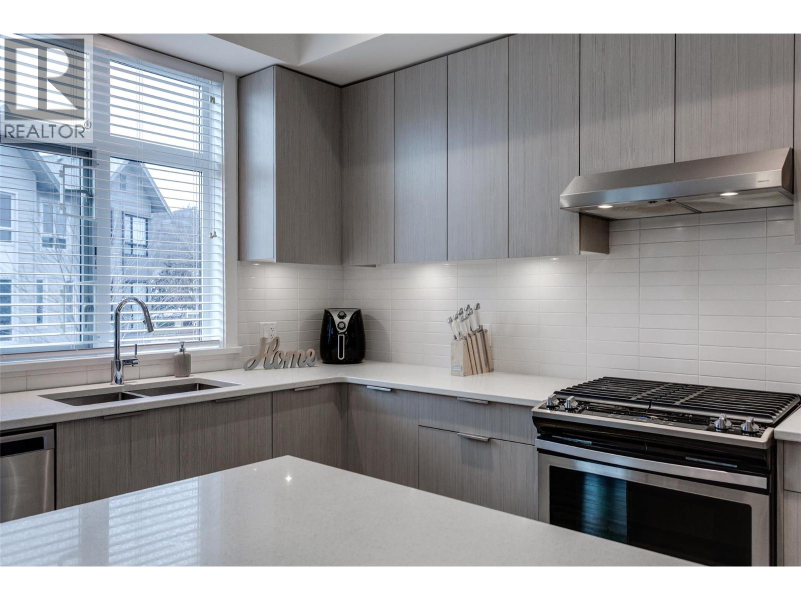 170 Celano Crescent Unit# 4