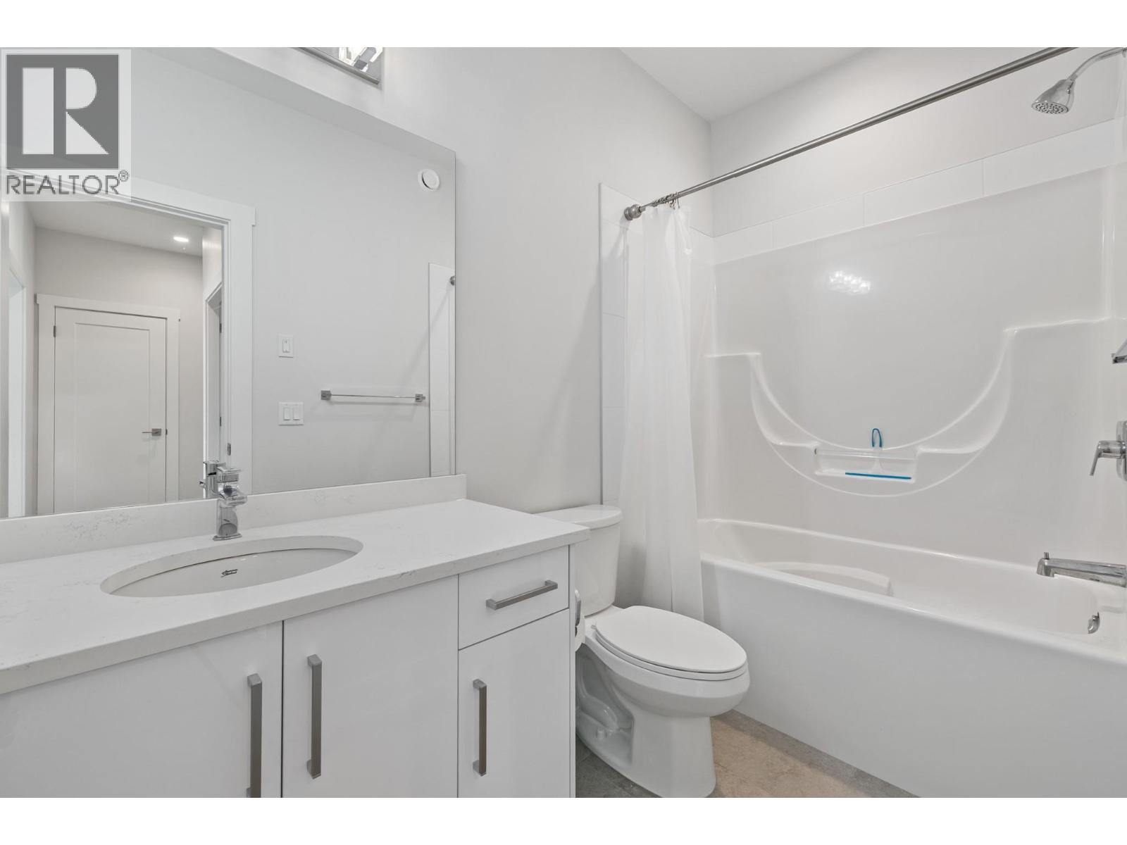 115 Wyndham Crescent Unit# 12