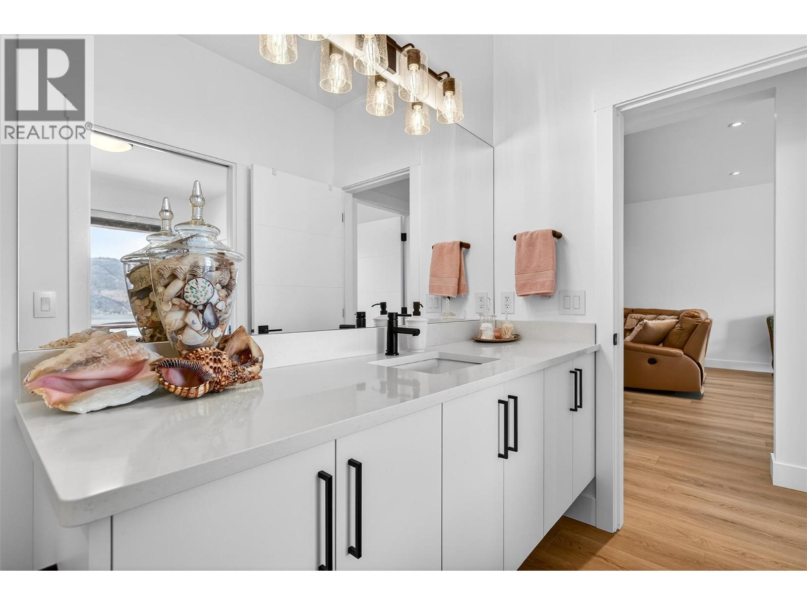 9201 Okanagan Centre Road W Unit# 12