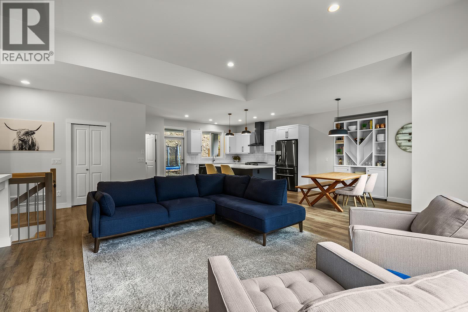 21 Forest Edge Drive