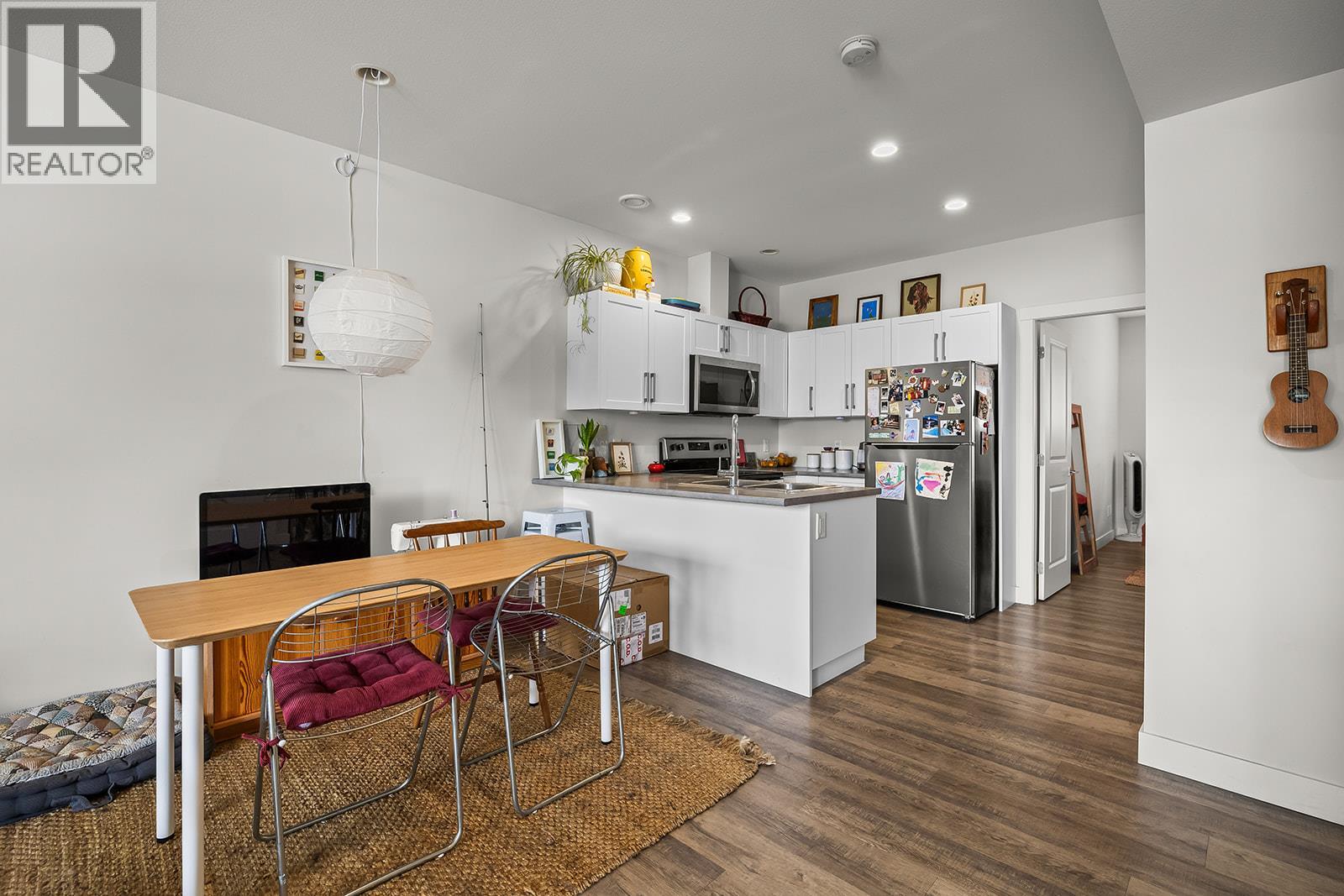 21 Forest Edge Drive