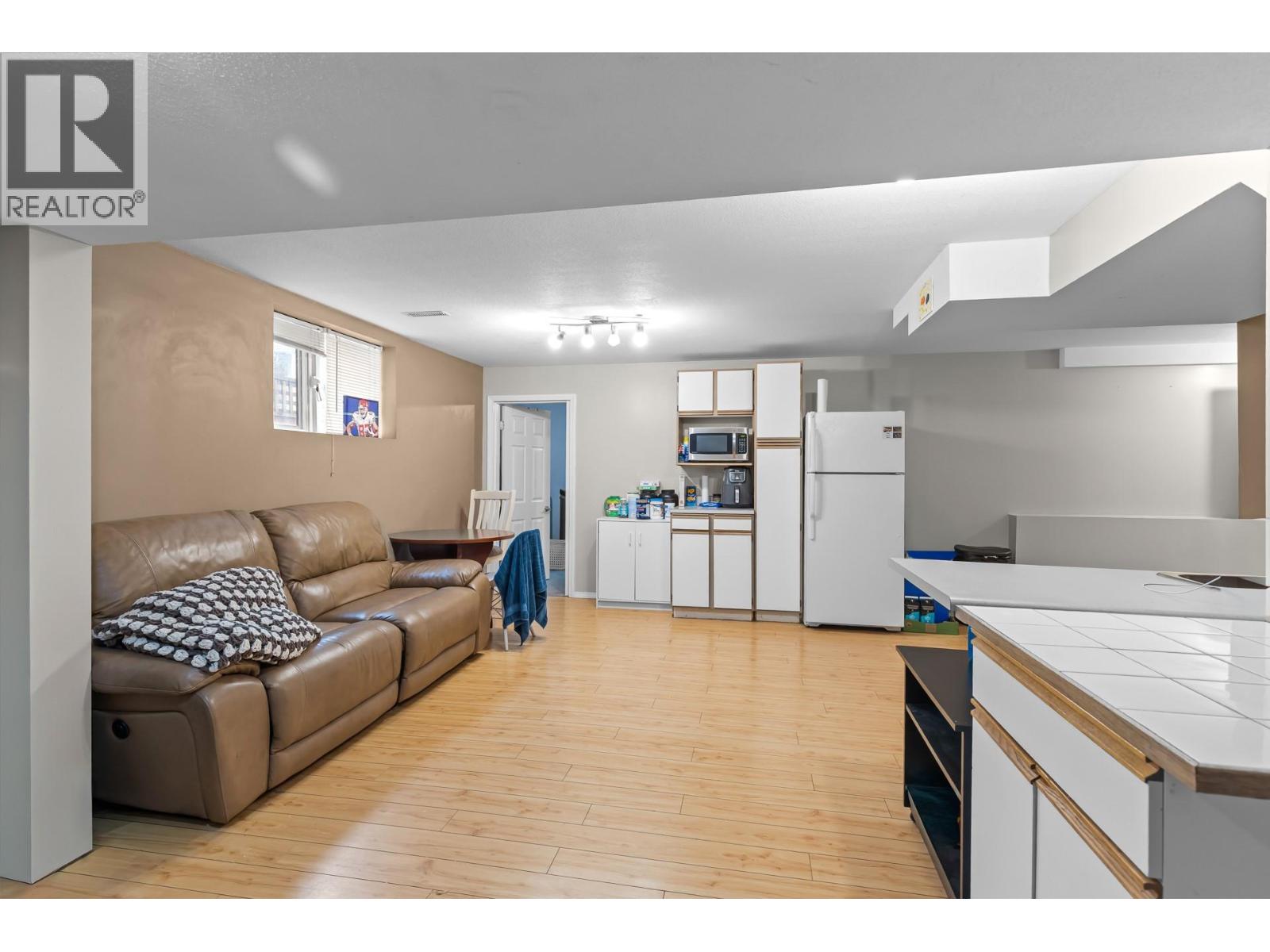 555 Glenmeadows Road Unit# 38