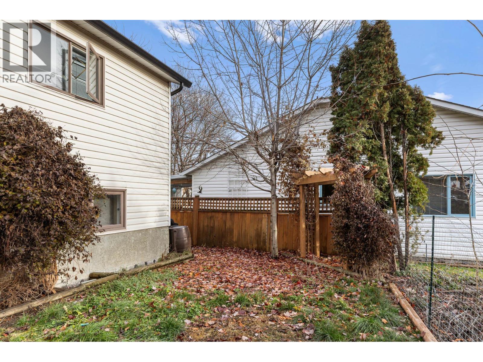 555 Glenmeadows Road Unit# 38