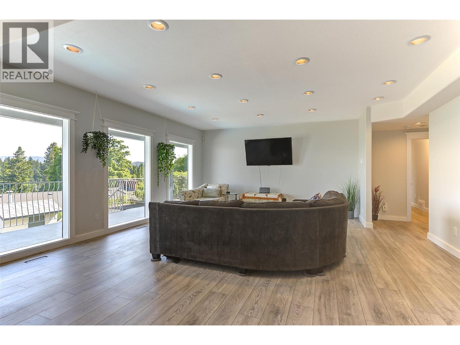 1525 Klein Road