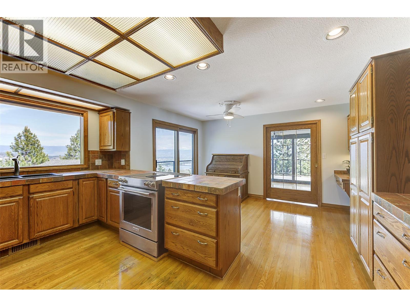 1525 Klein Road