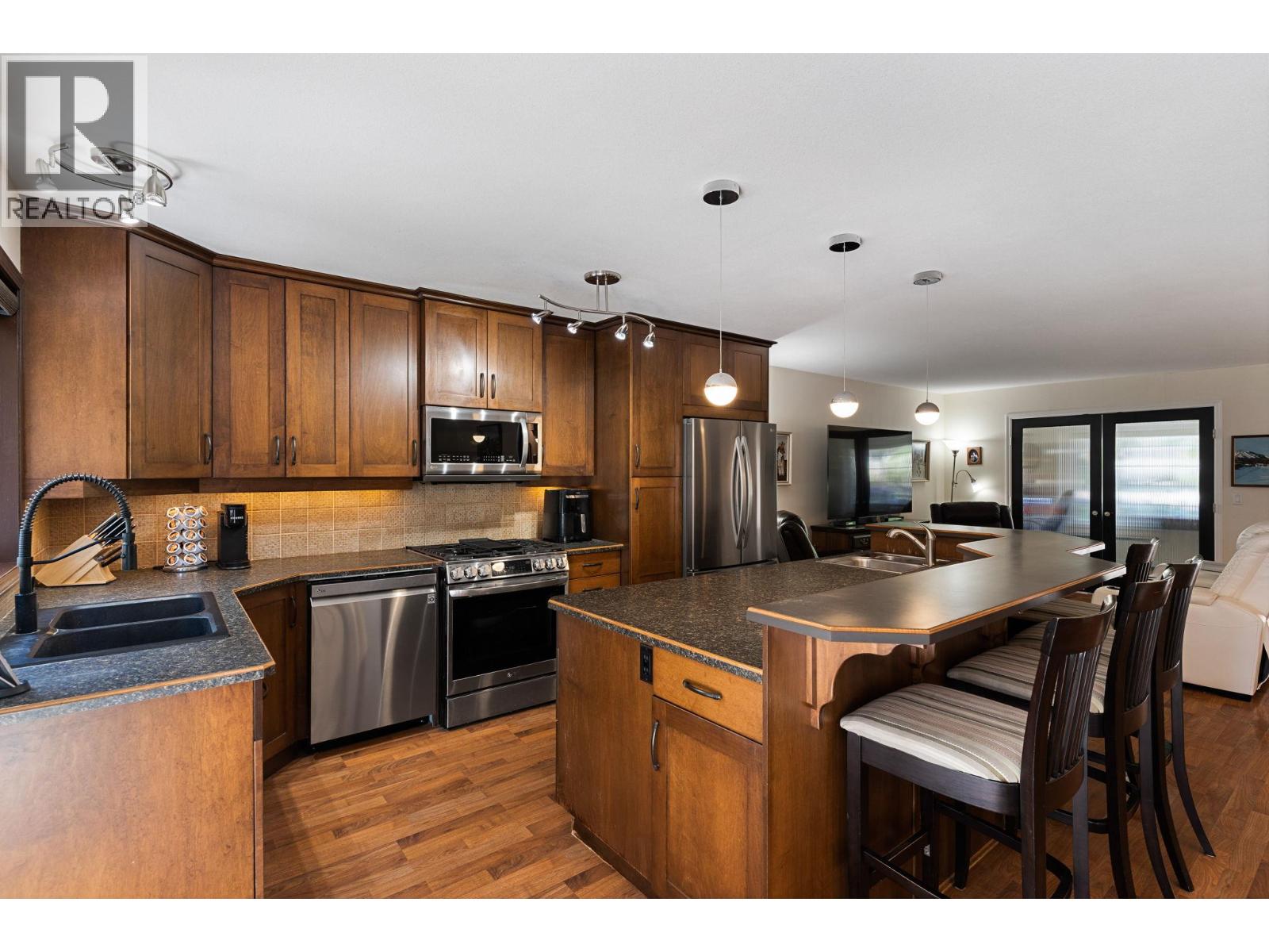 2211 Shannon Woods Place