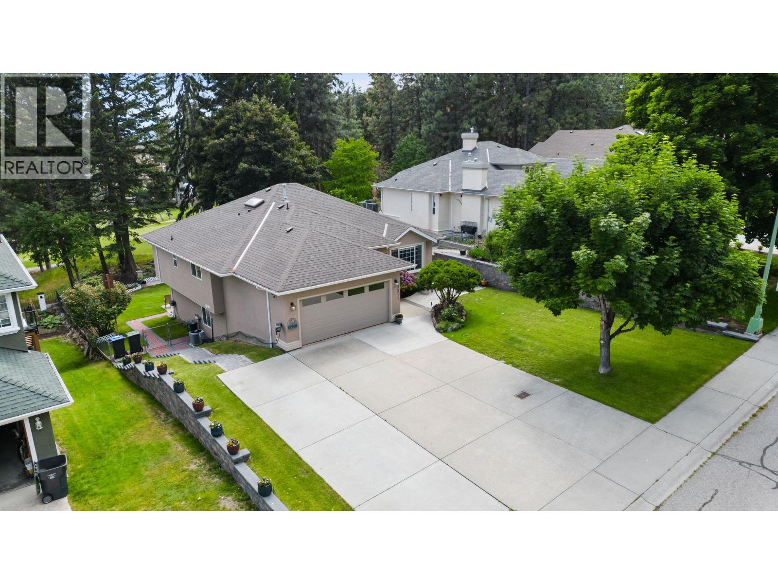 2211 Shannon Woods Place