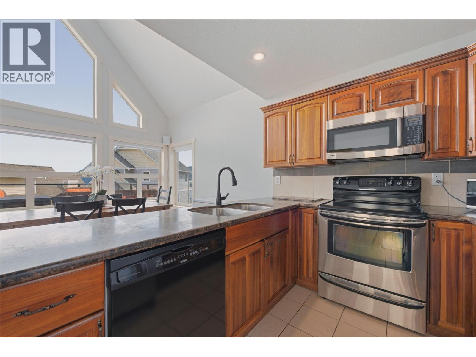 6765 La Palma Loop Unit# 220