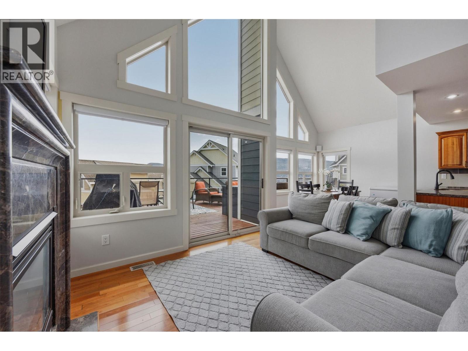 6765 La Palma Loop Unit# 220