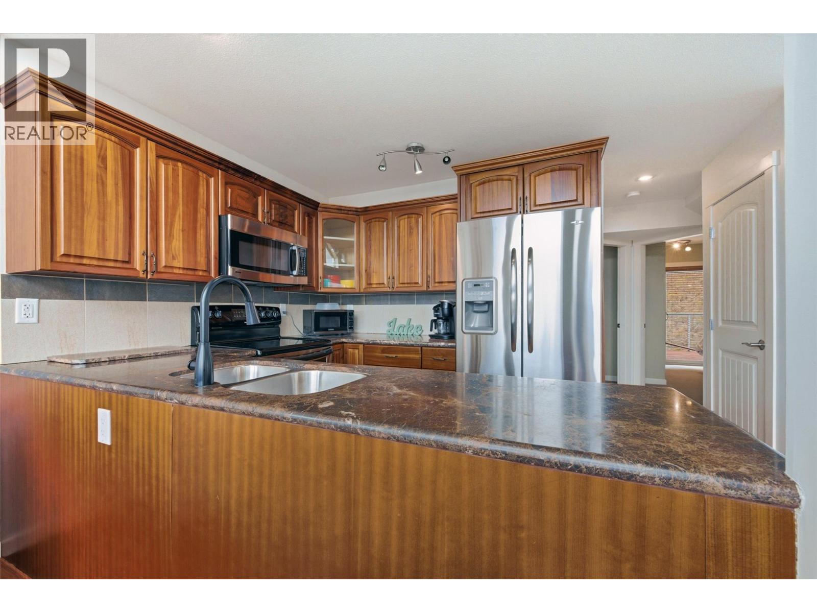 6765 La Palma Loop Unit# 220