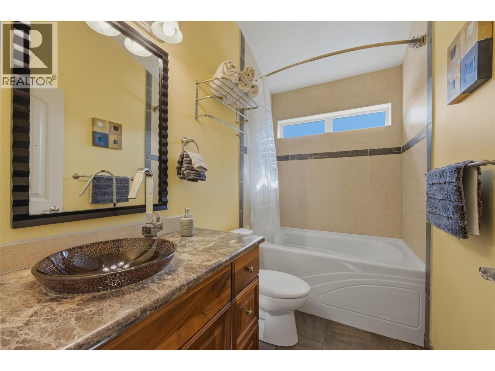 6765 La Palma Loop Unit# 220