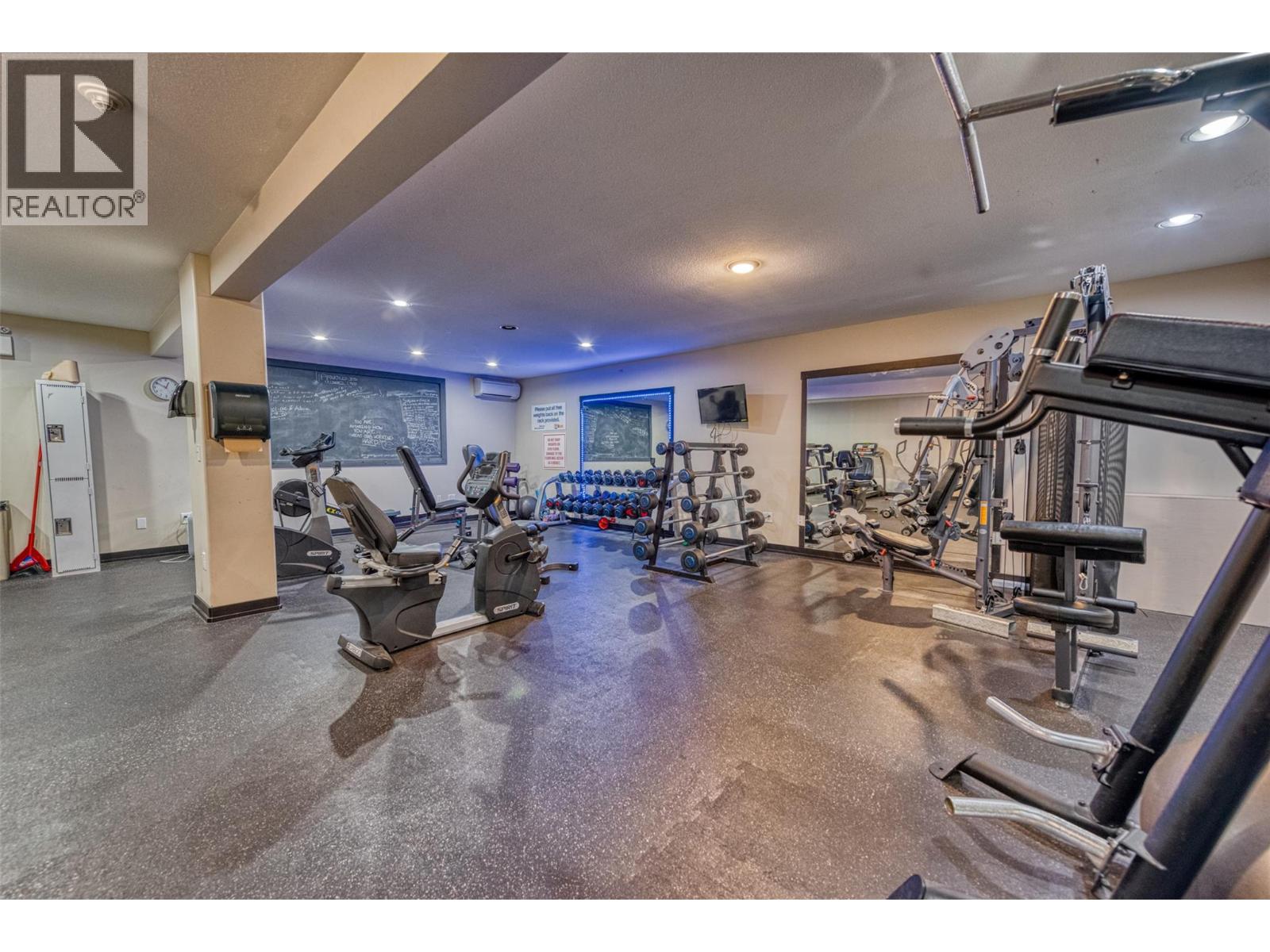 6765 La Palma Loop Unit# 220