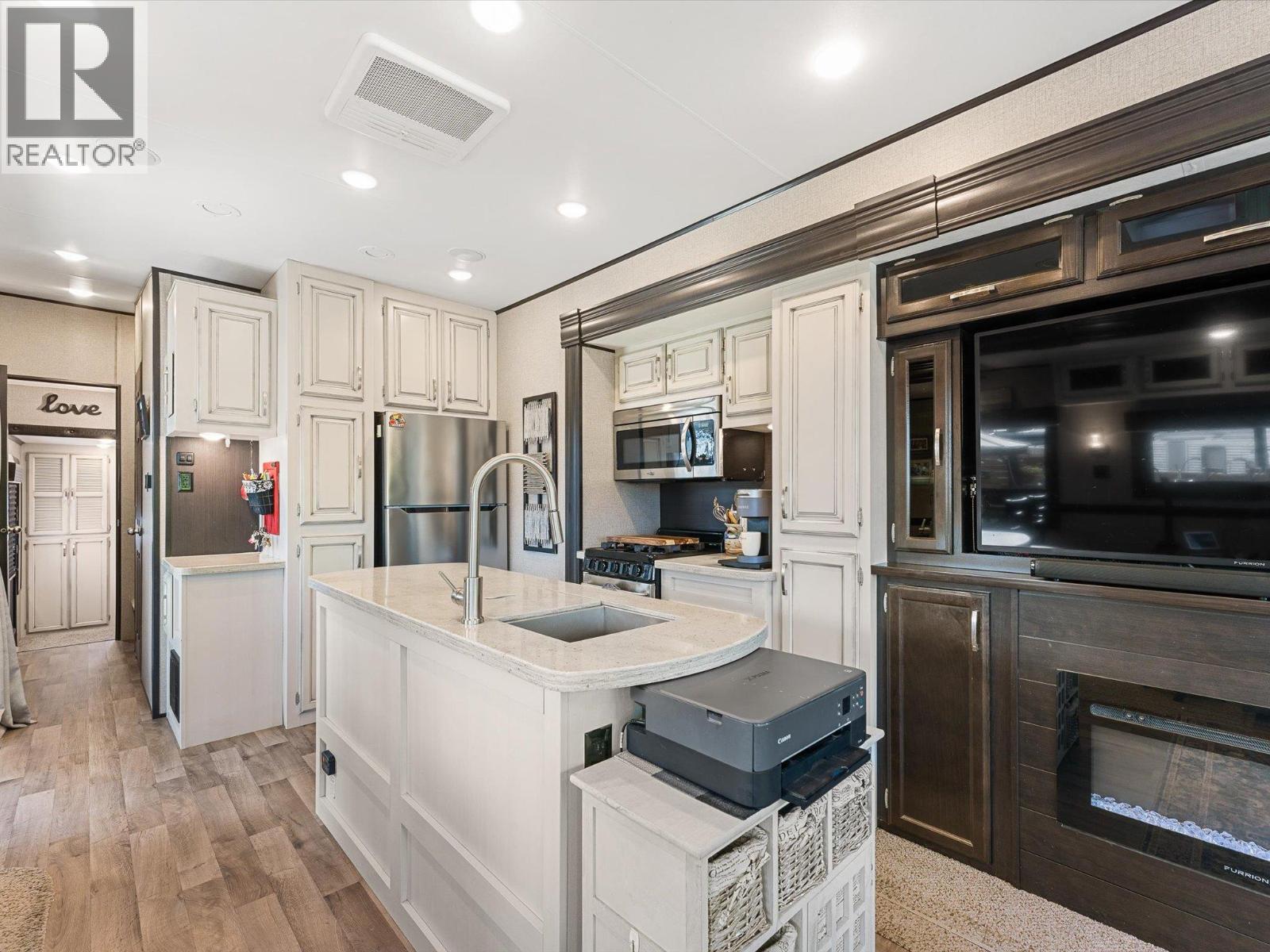 415 Commonwealth Road Unit# 410