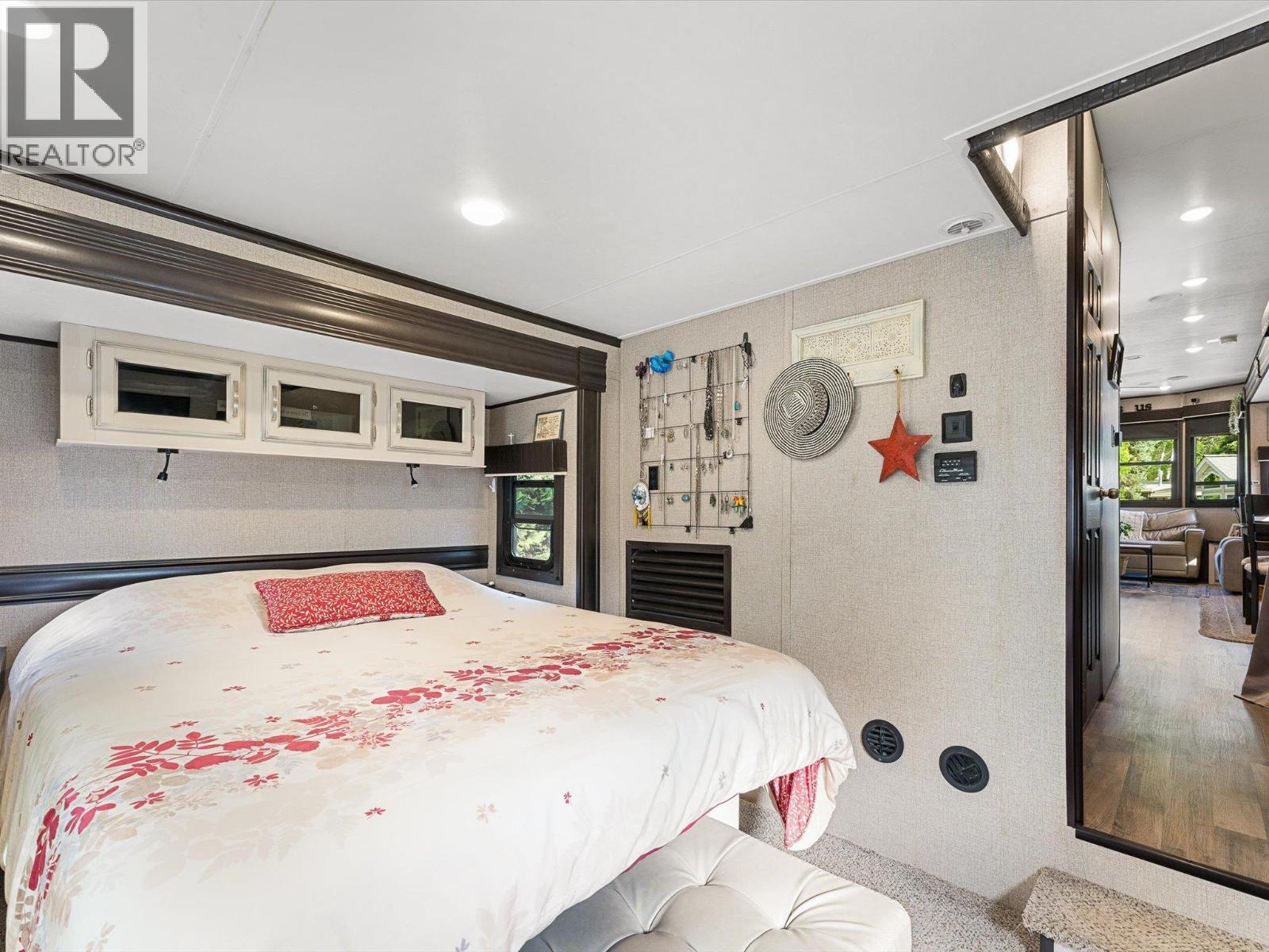 415 Commonwealth Road Unit# 410