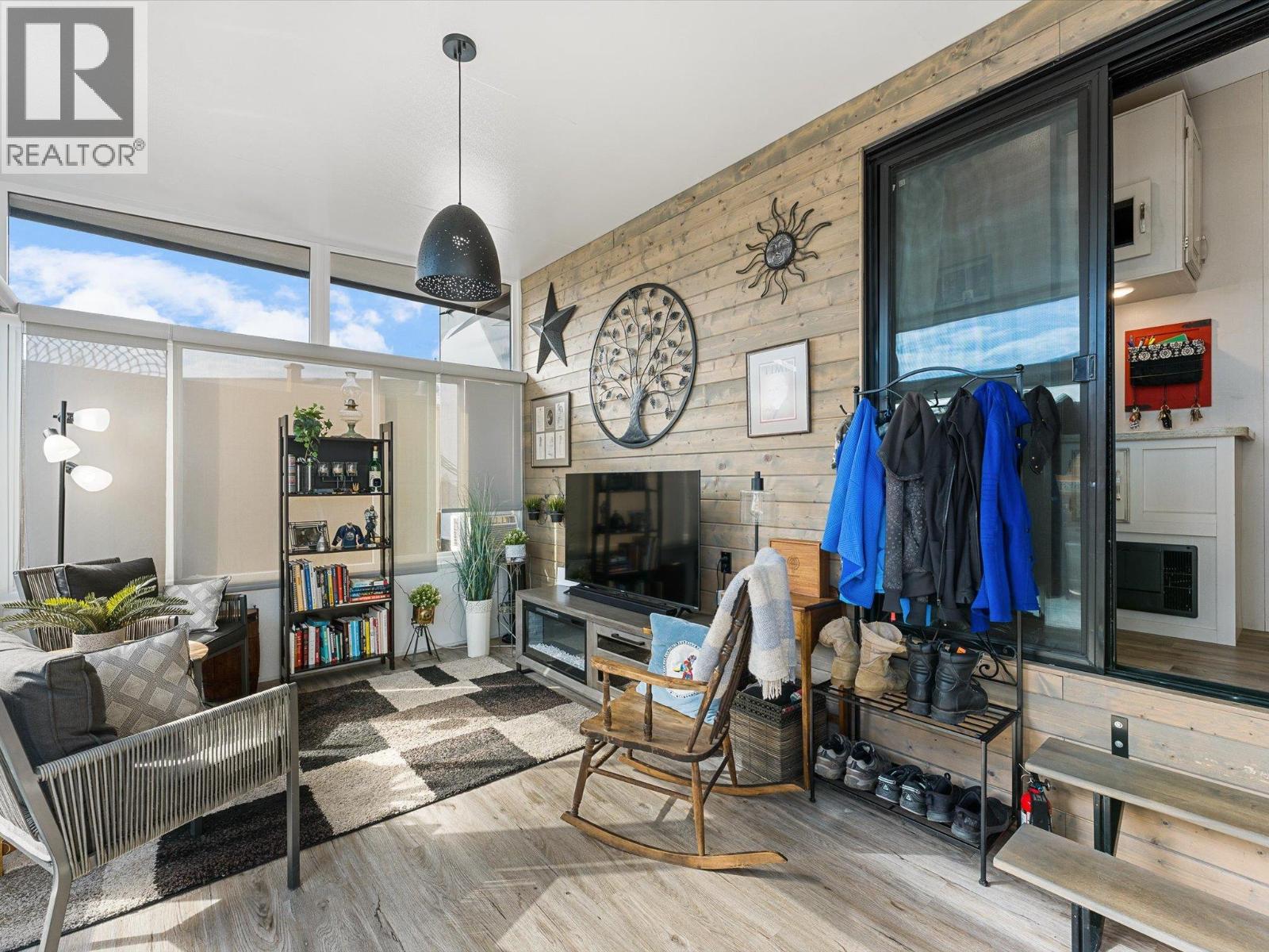 415 Commonwealth Road Unit# 410