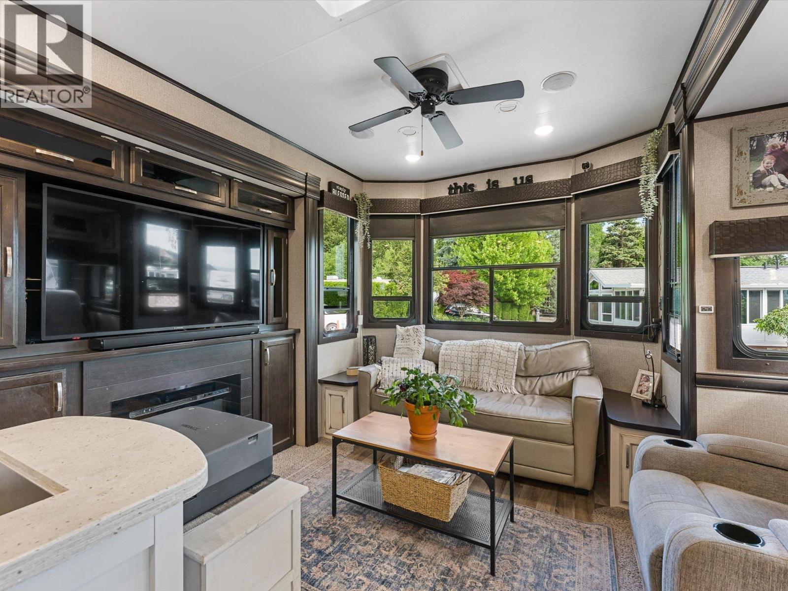 415 Commonwealth Road Unit# 410