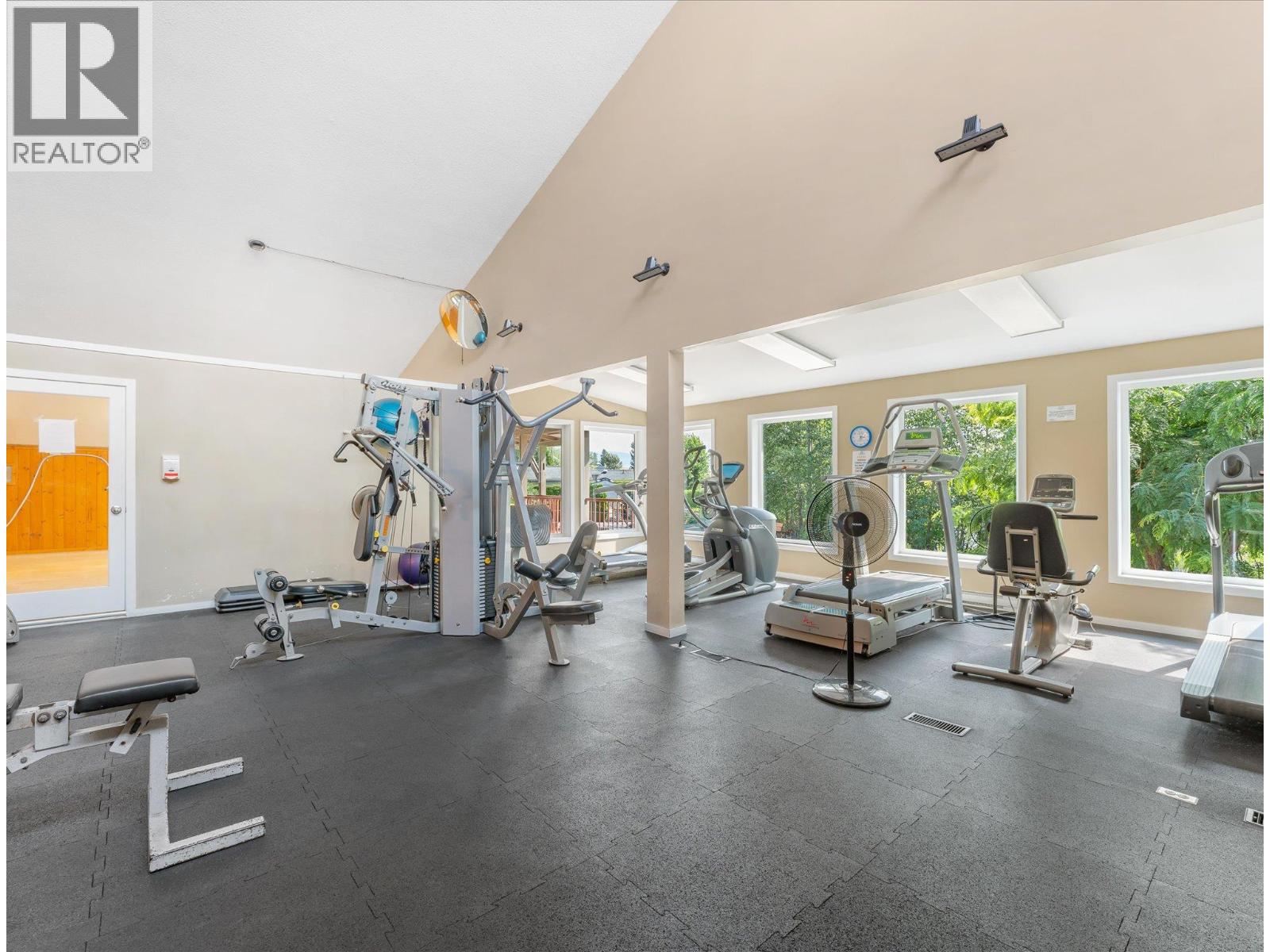 415 Commonwealth Road Unit# 410