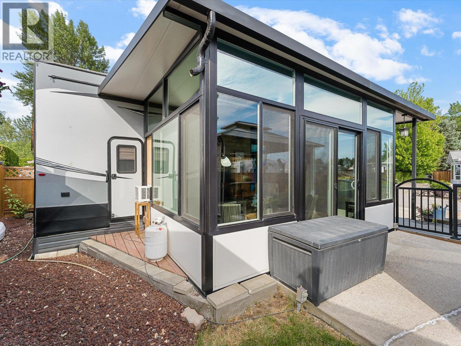 415 Commonwealth Road Unit# 410