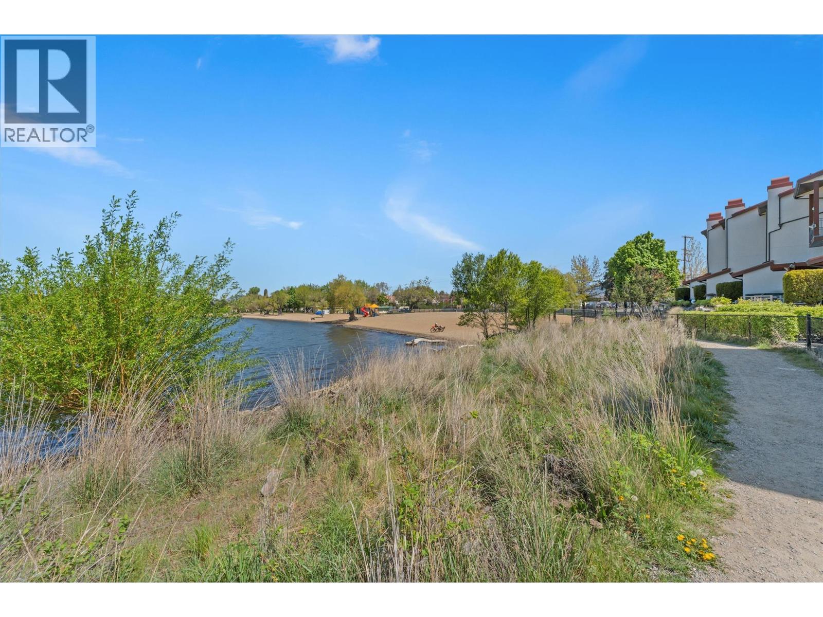 3756 Lakeshore Road Unit# 18