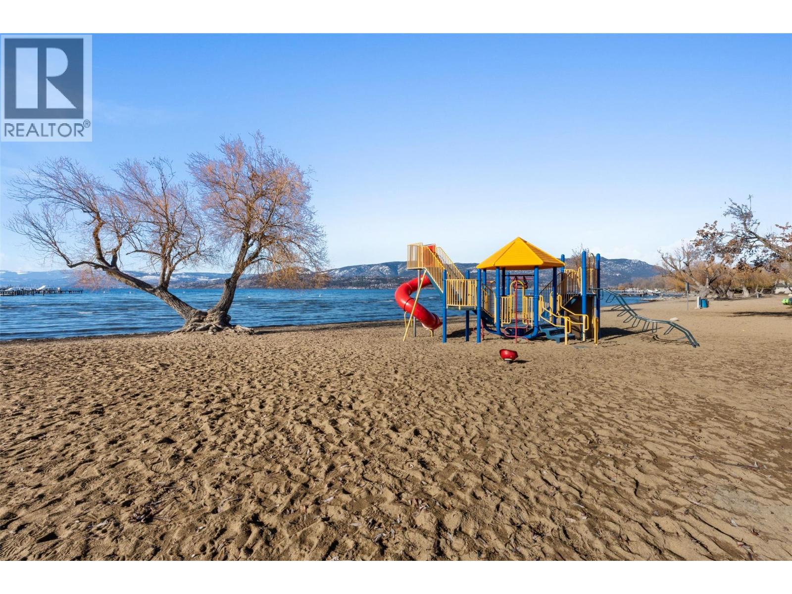 3756 Lakeshore Road Unit# 18