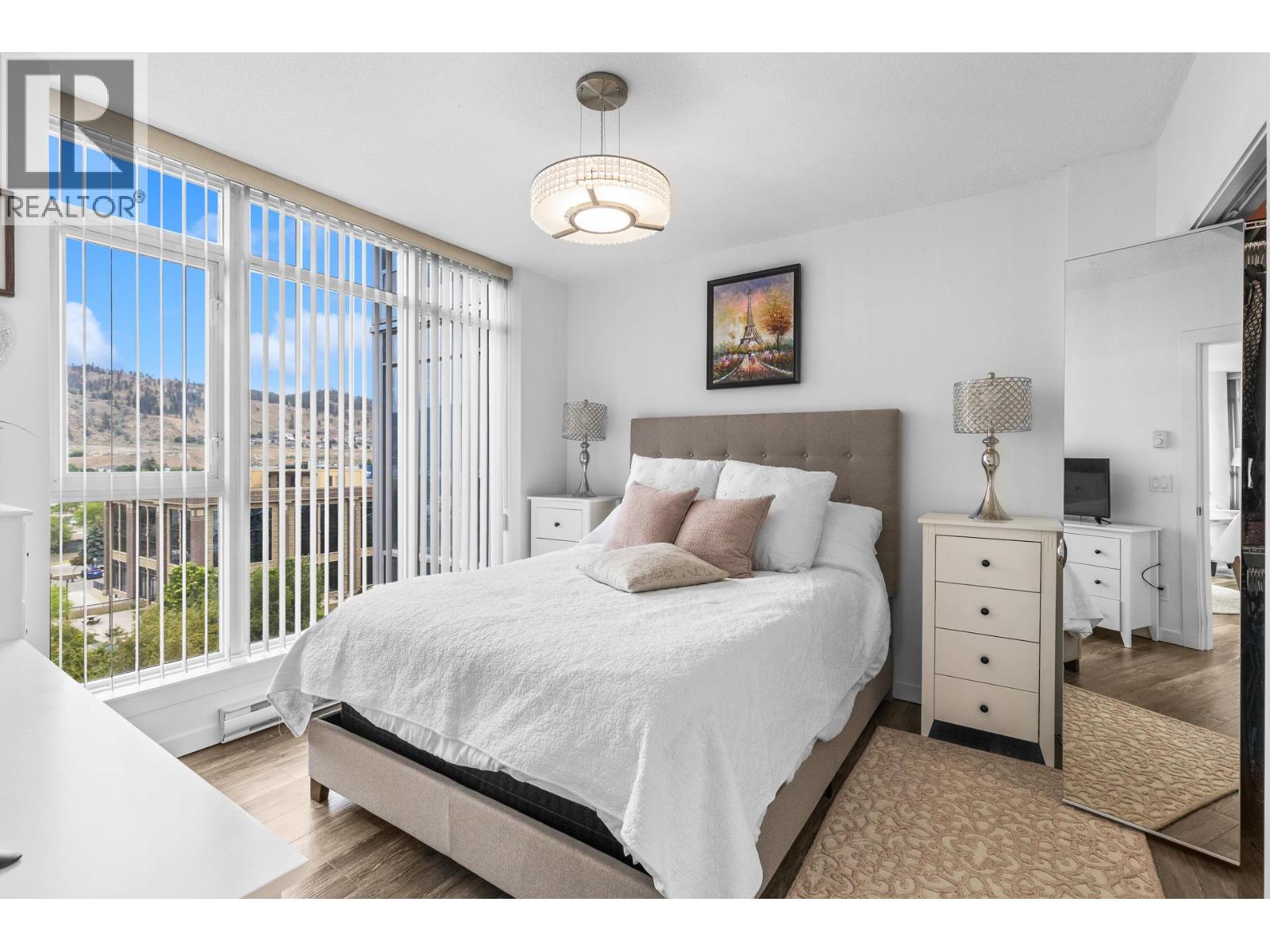 1075 Sunset Drive Unit# 702