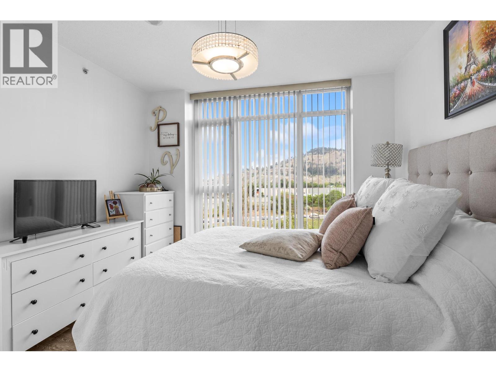 1075 Sunset Drive Unit# 702