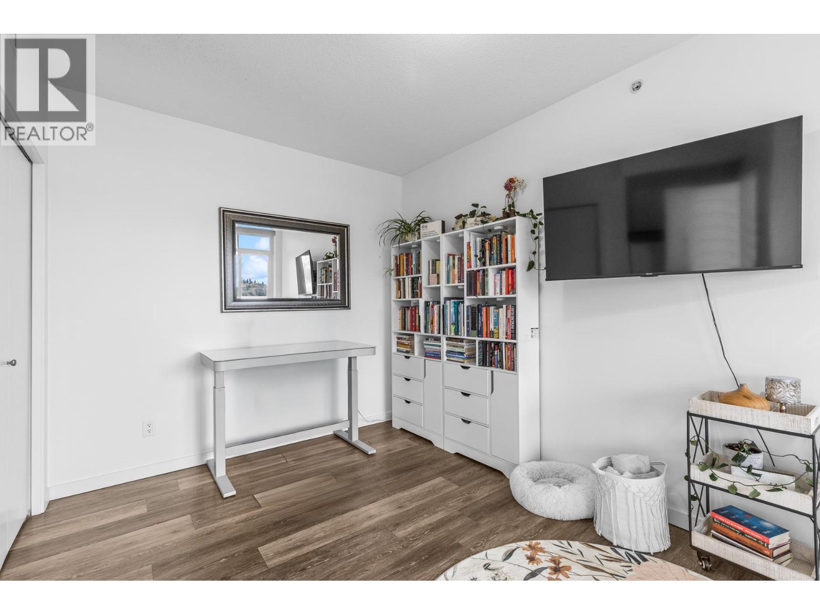 1075 Sunset Drive Unit# 702