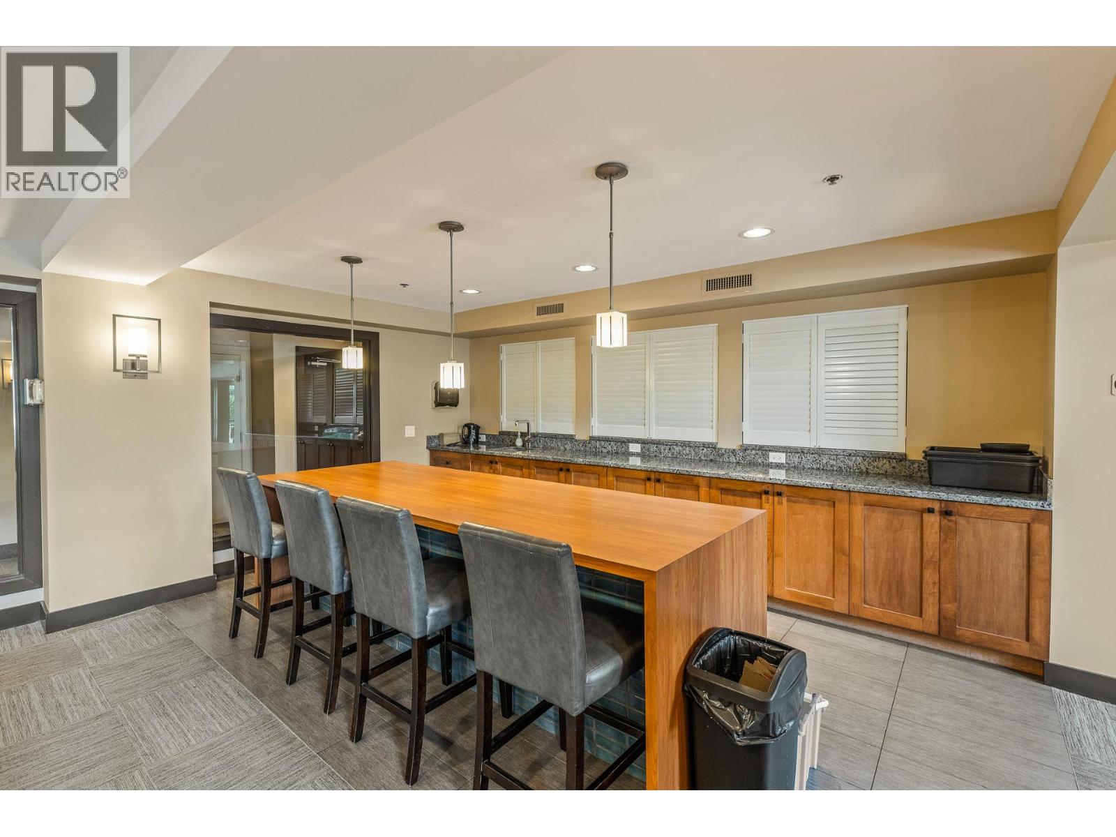 1075 Sunset Drive Unit# 702