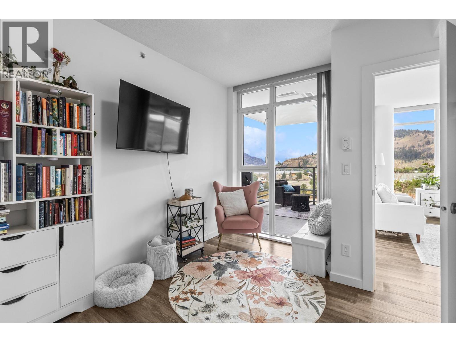 1075 Sunset Drive Unit# 702