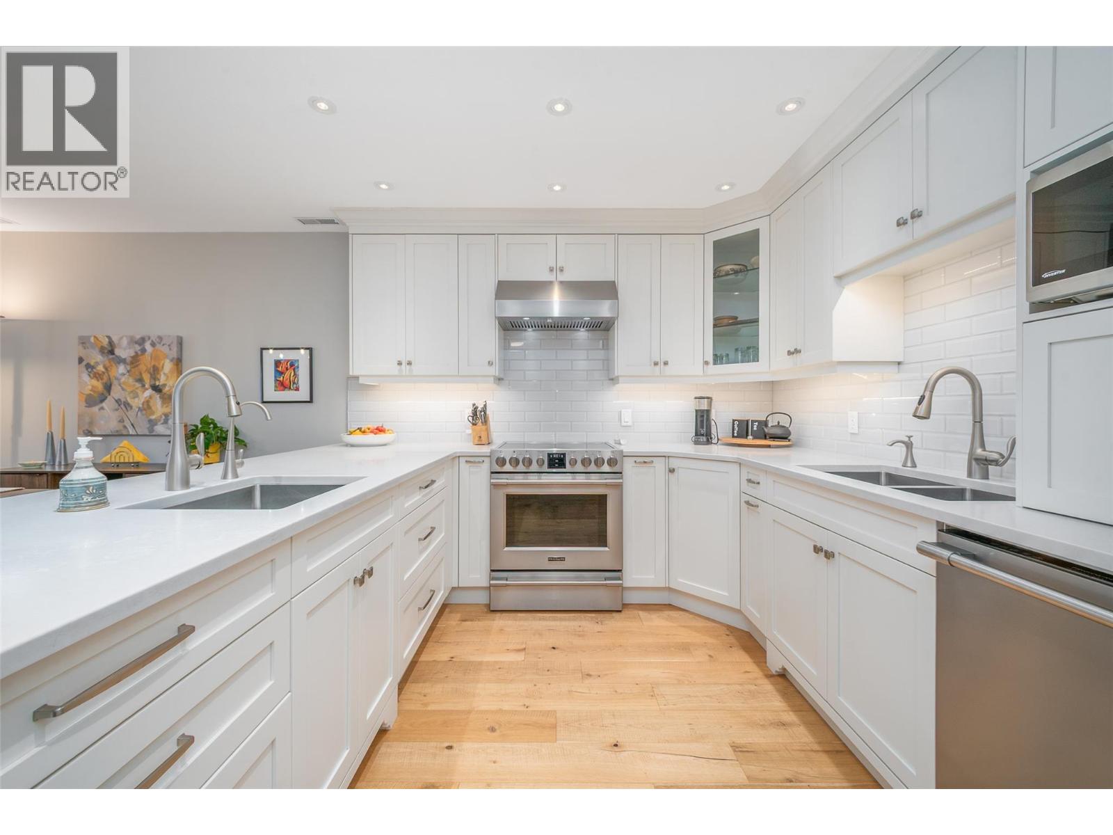 2350 Stillingfleet Road Unit# 216