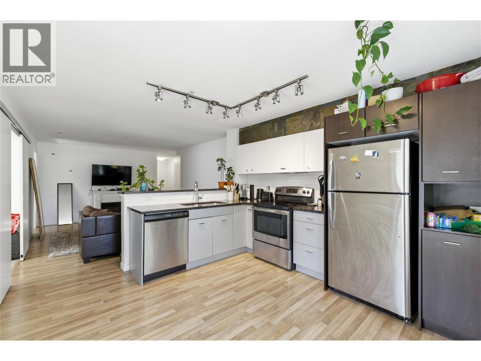 547 Yates Road Unit# 214