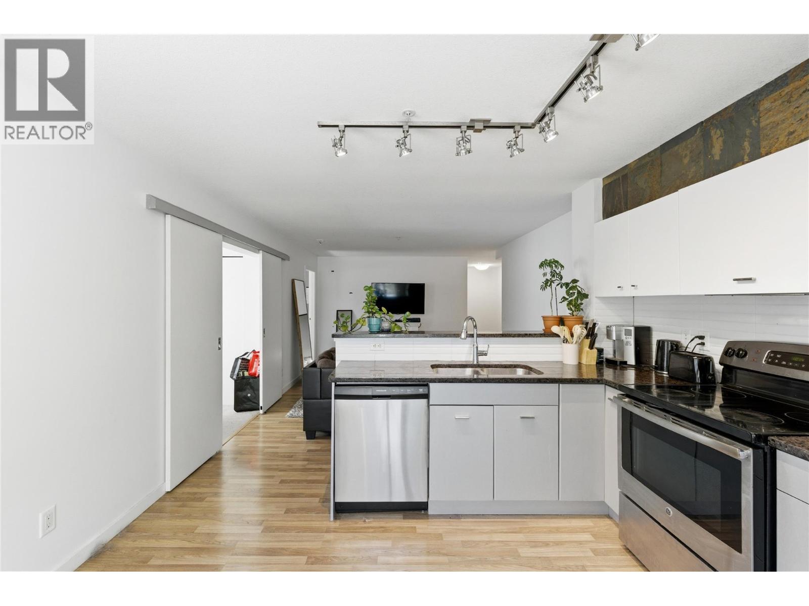 547 Yates Road Unit# 214
