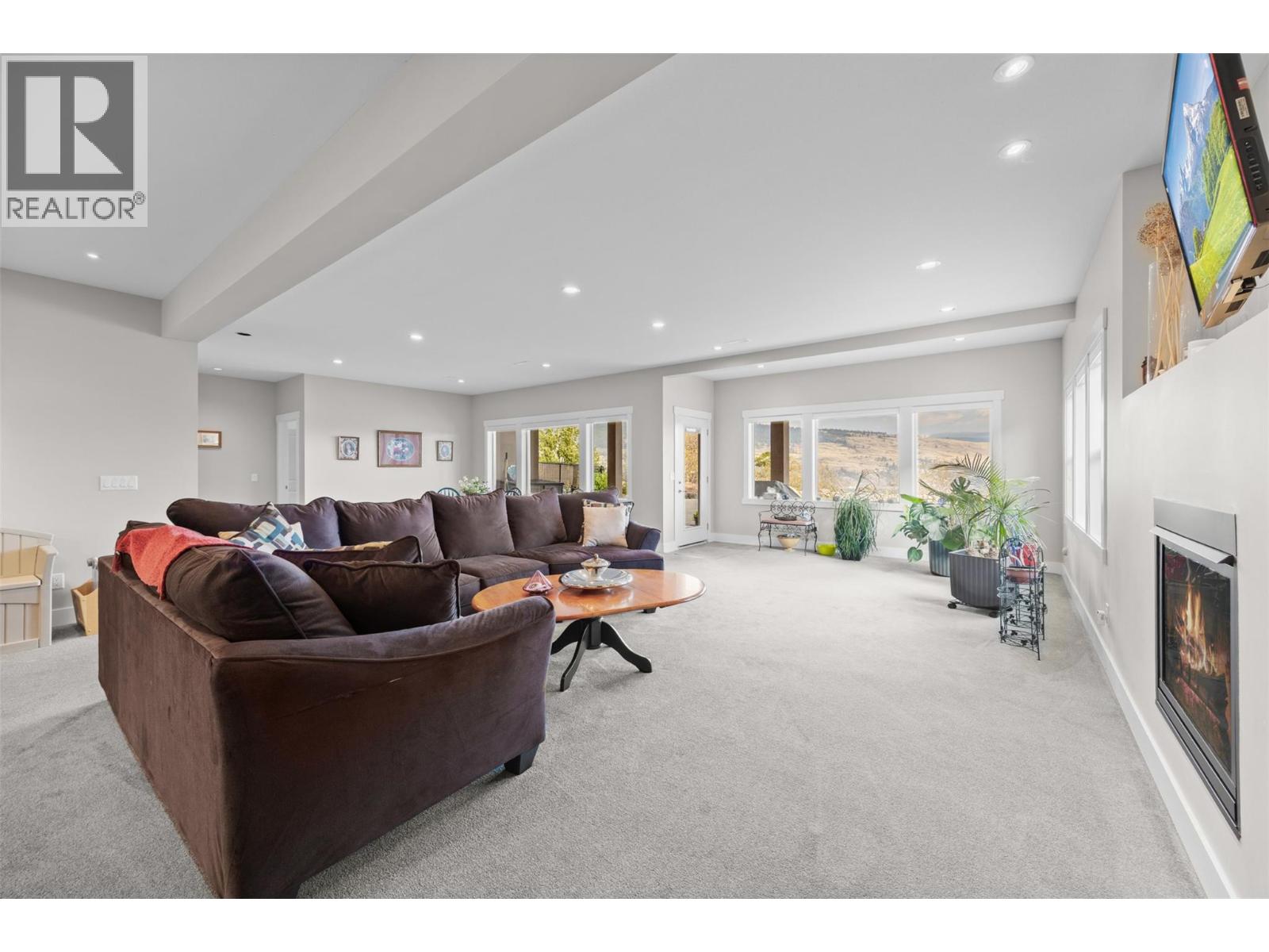 2589 Sylvia Road
