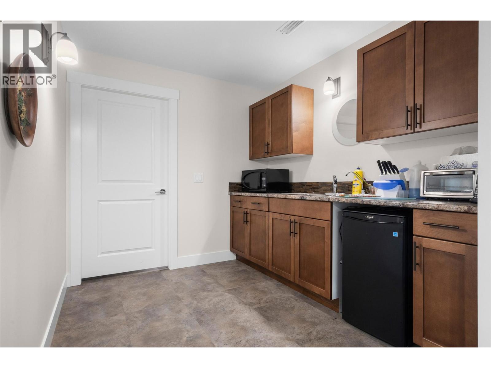 2589 Sylvia Road