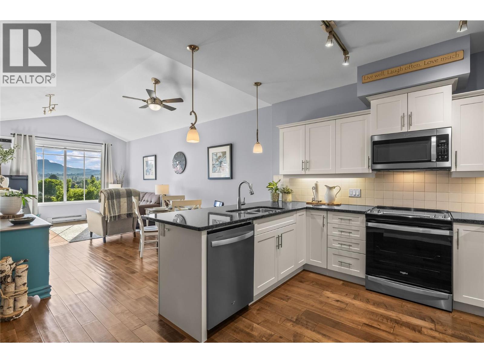 3735 Casorso Road Unit# 410