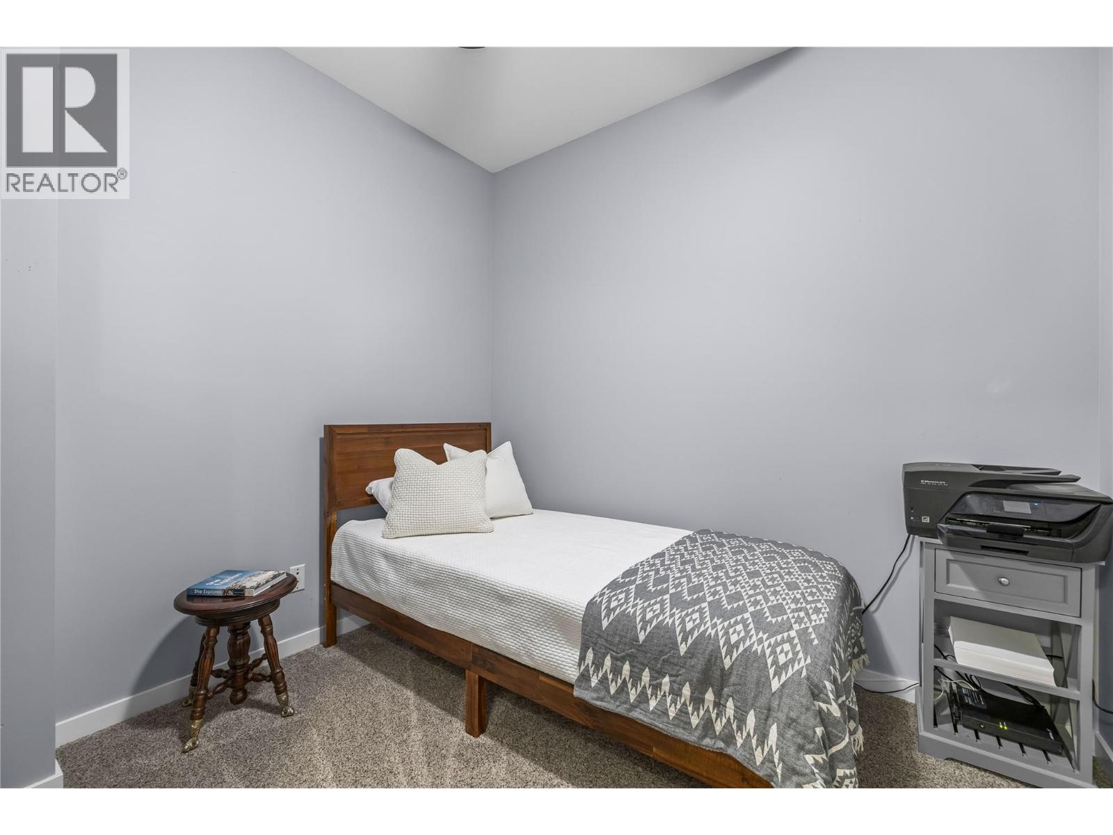 3735 Casorso Road Unit# 410