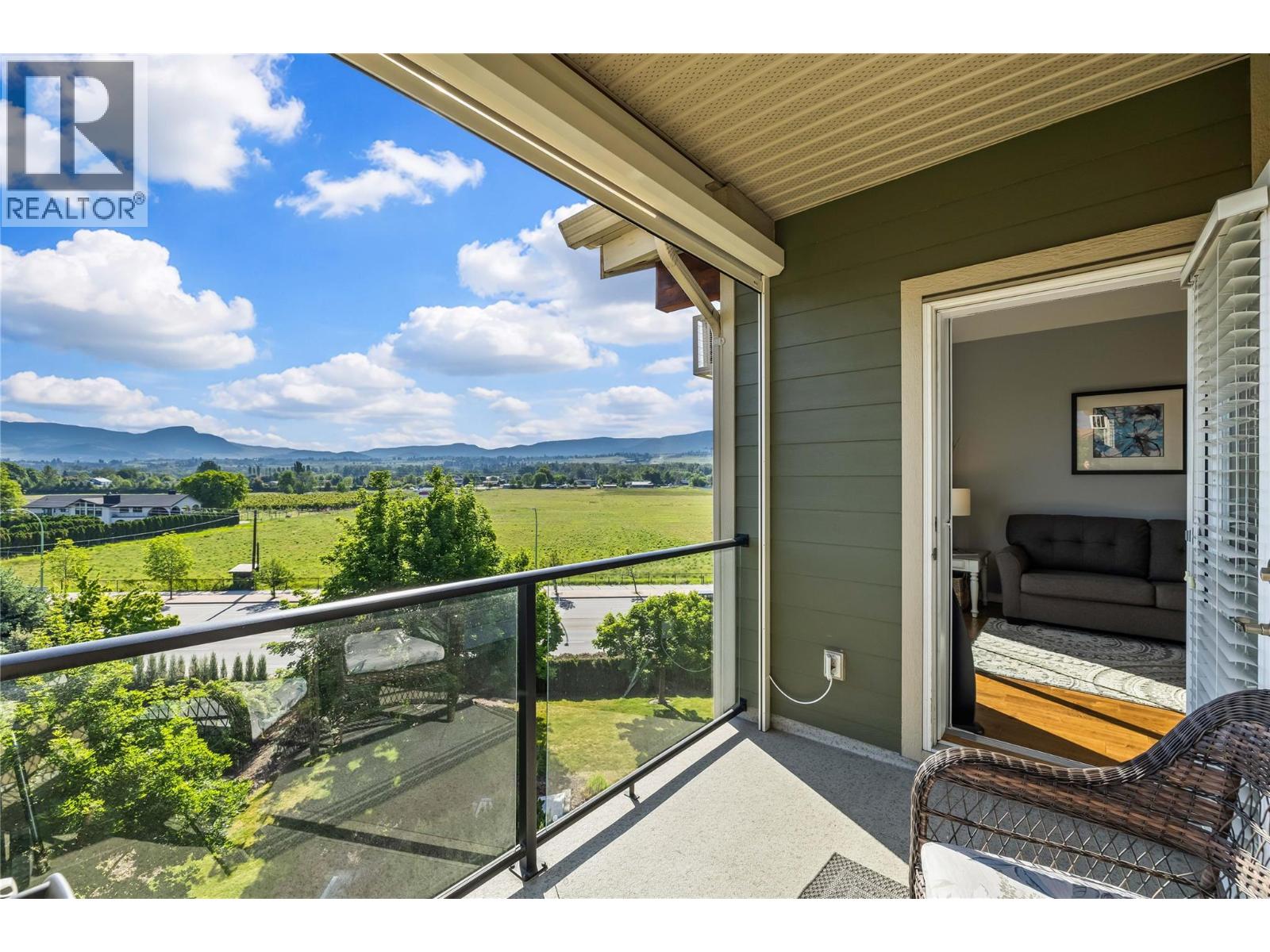 3735 Casorso Road Unit# 410