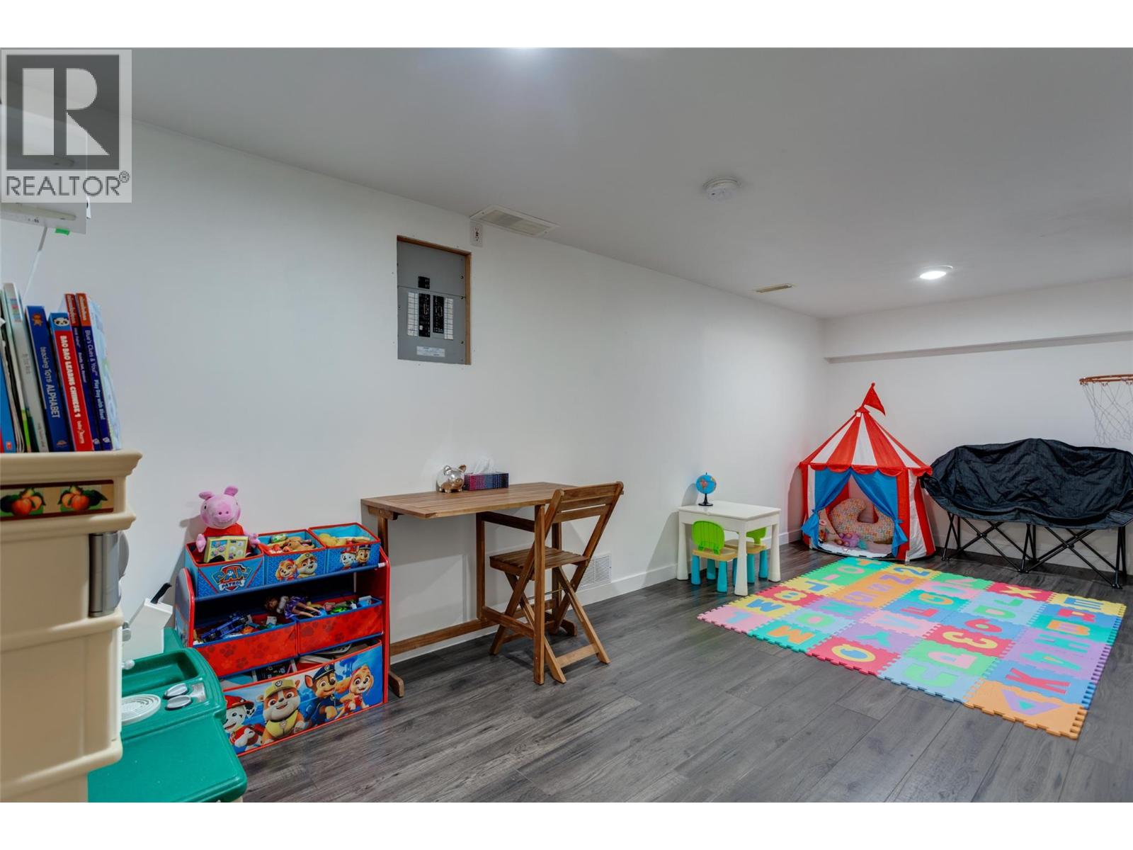 133 Wyndham Crescent Unit# 115