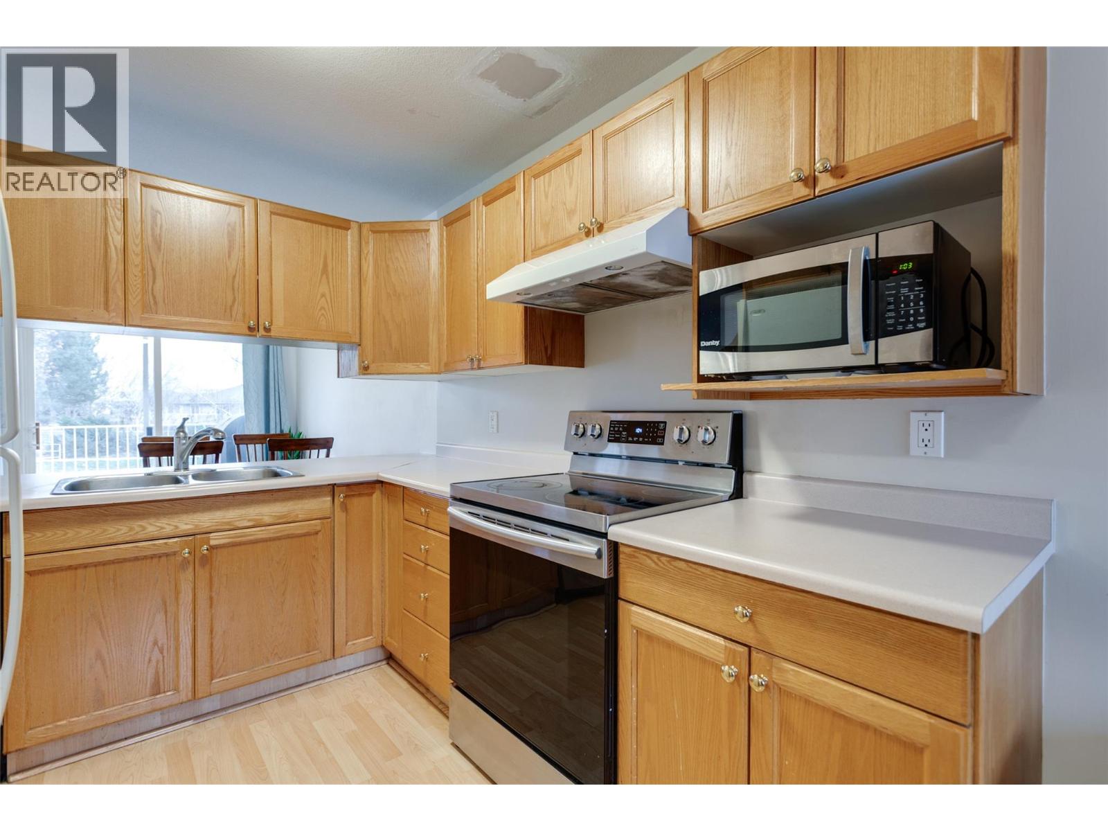 133 Wyndham Crescent Unit# 115