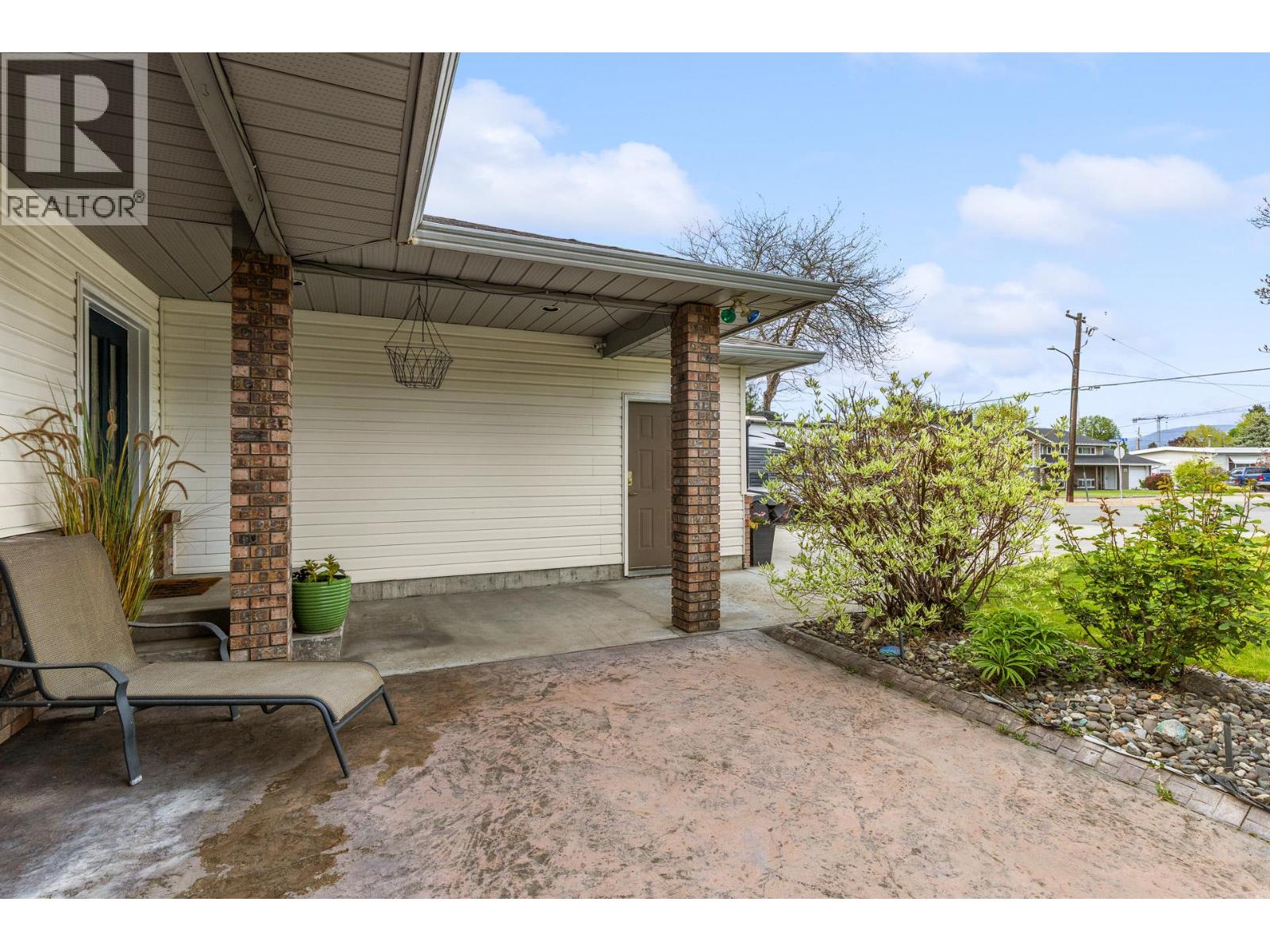845 Hollydell Road