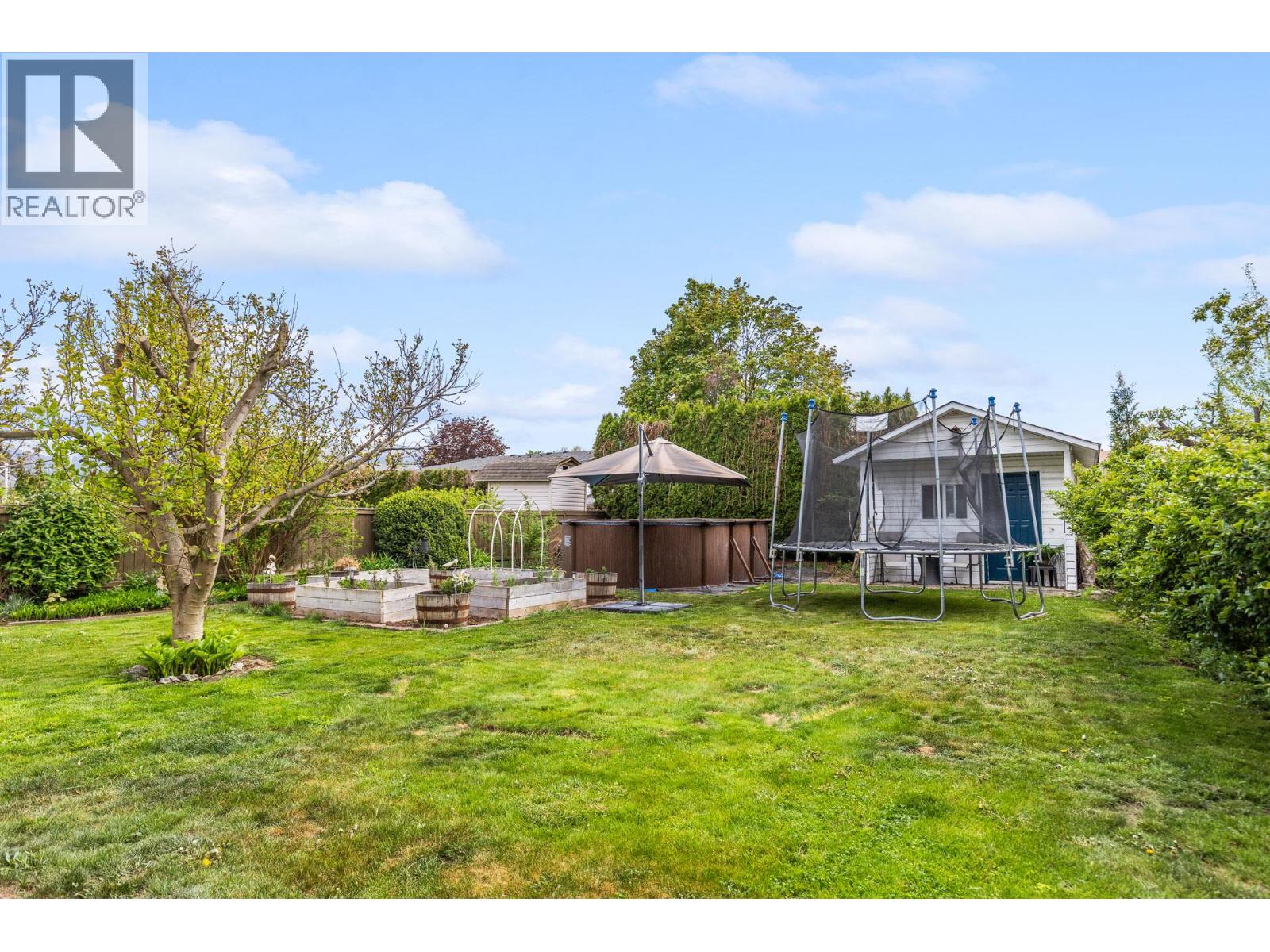 845 Hollydell Road